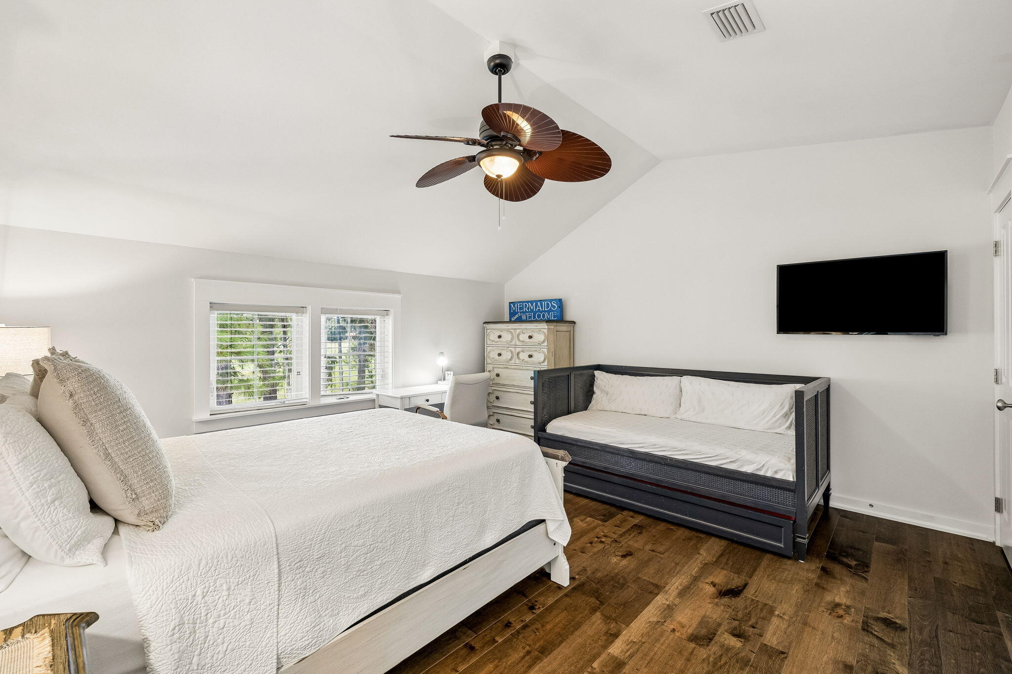 LAUREL GROVE - Residential