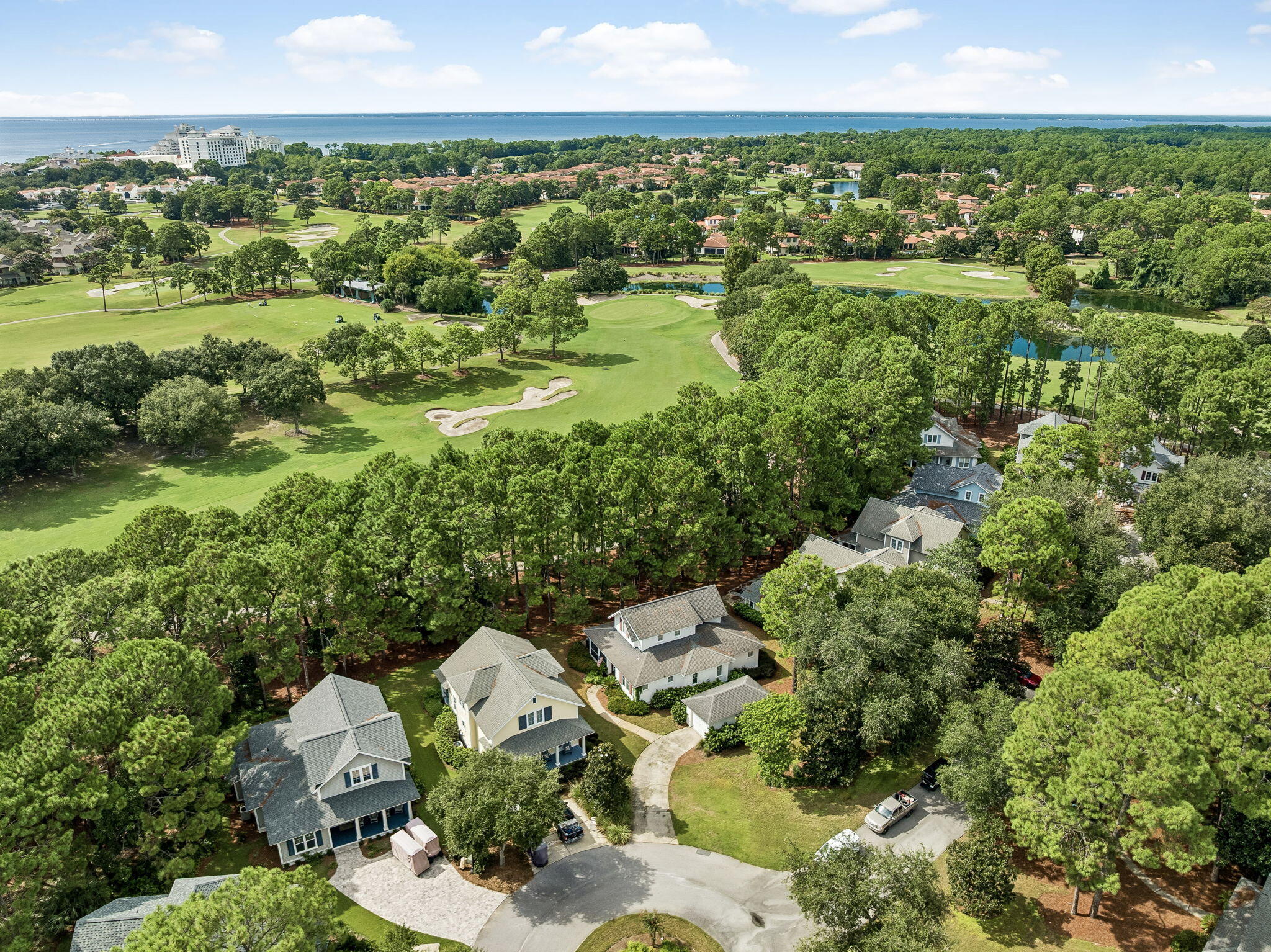 LAUREL GROVE - Residential