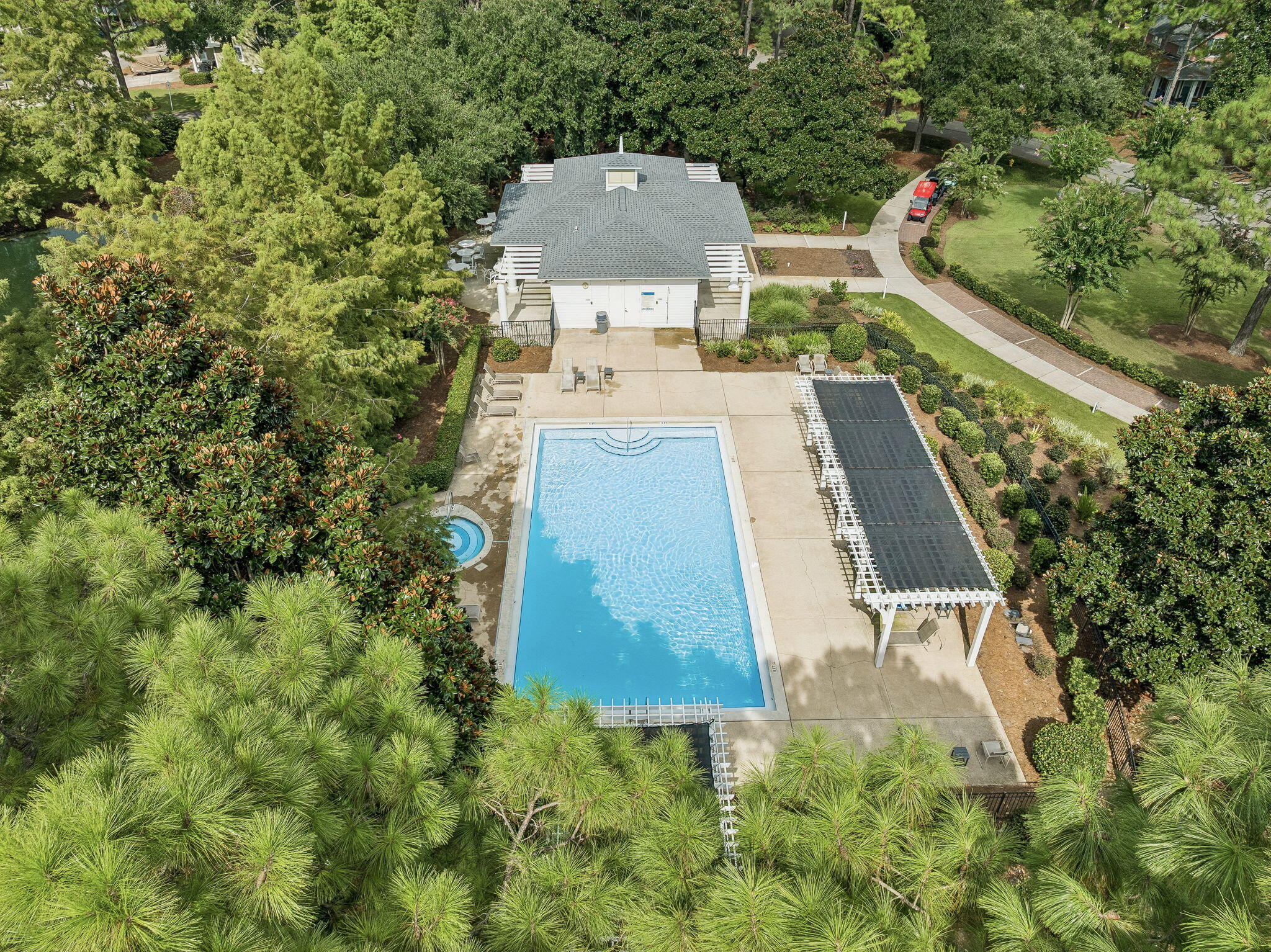 LAUREL GROVE - Residential