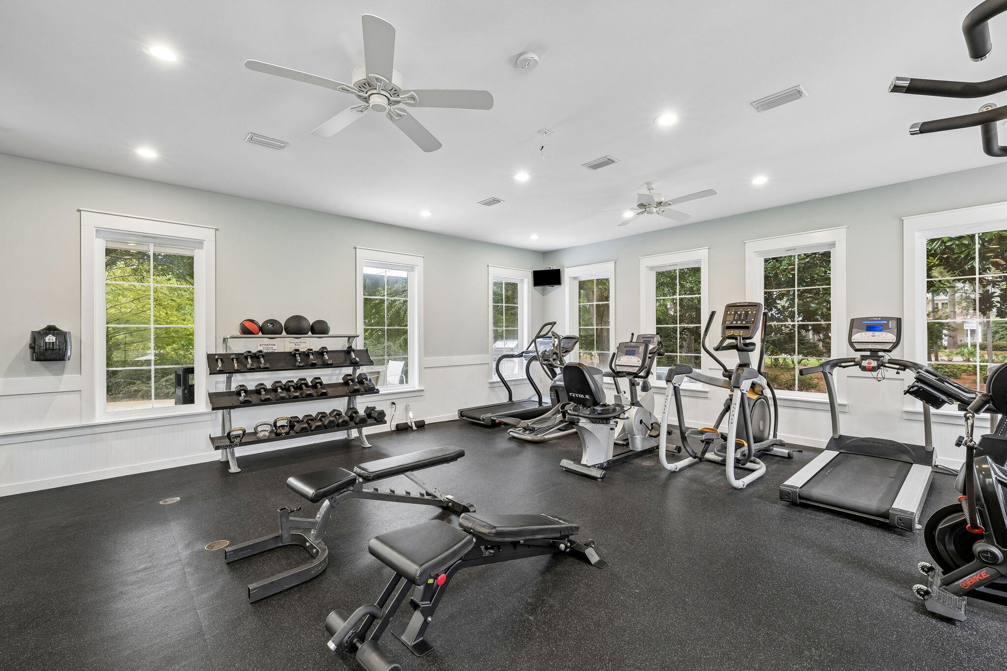 LAUREL GROVE - Residential