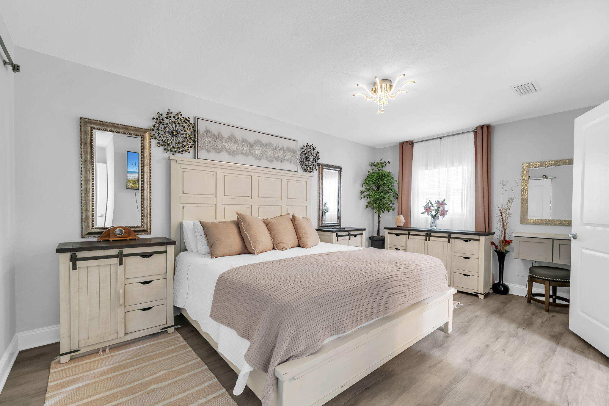 VILLA RUSS PARK - Residential