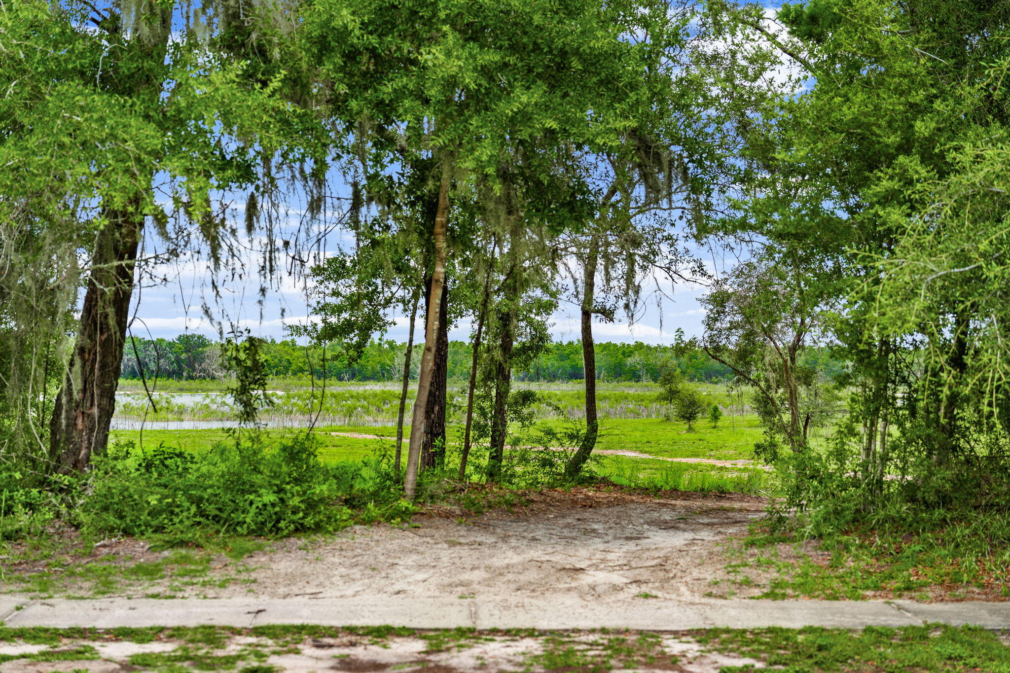 LAKE MERIAL - Residential