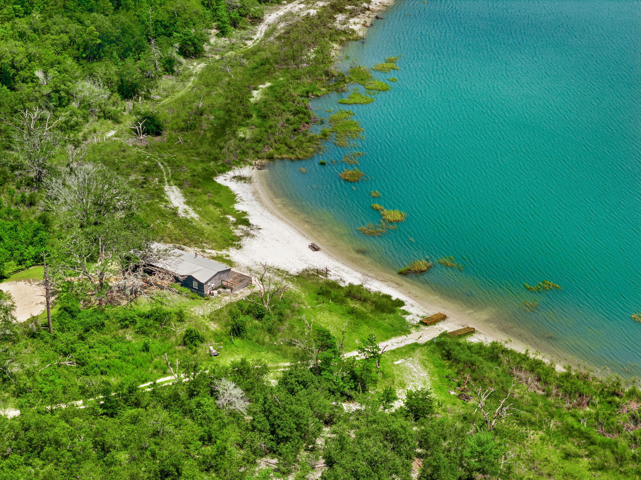 LAKE MERIAL - Residential
