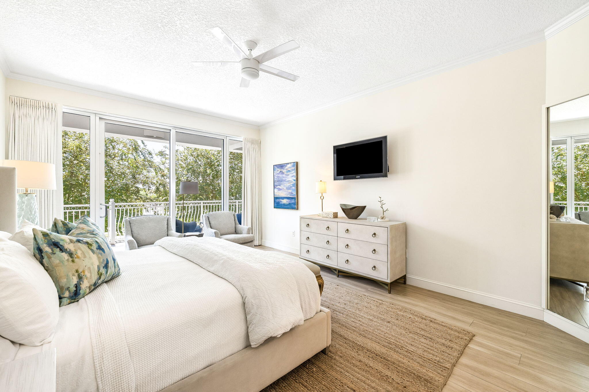 ALEXANDER AT PALM COURT - Residential
