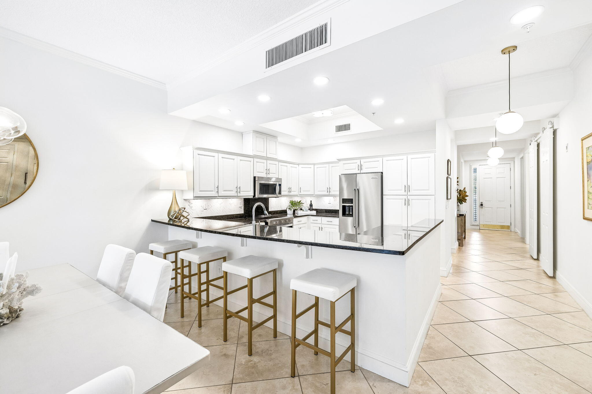 ALEXANDER AT PALM COURT - Residential