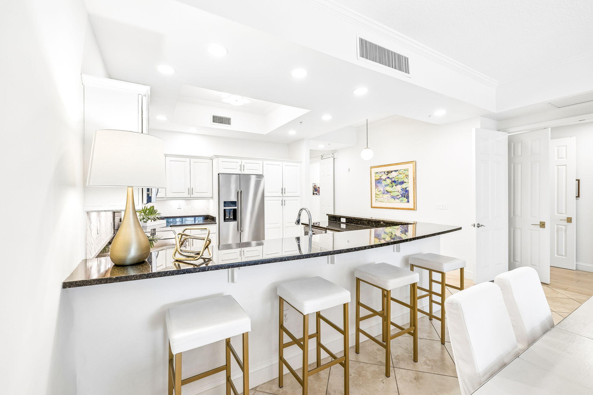 ALEXANDER AT PALM COURT - Residential