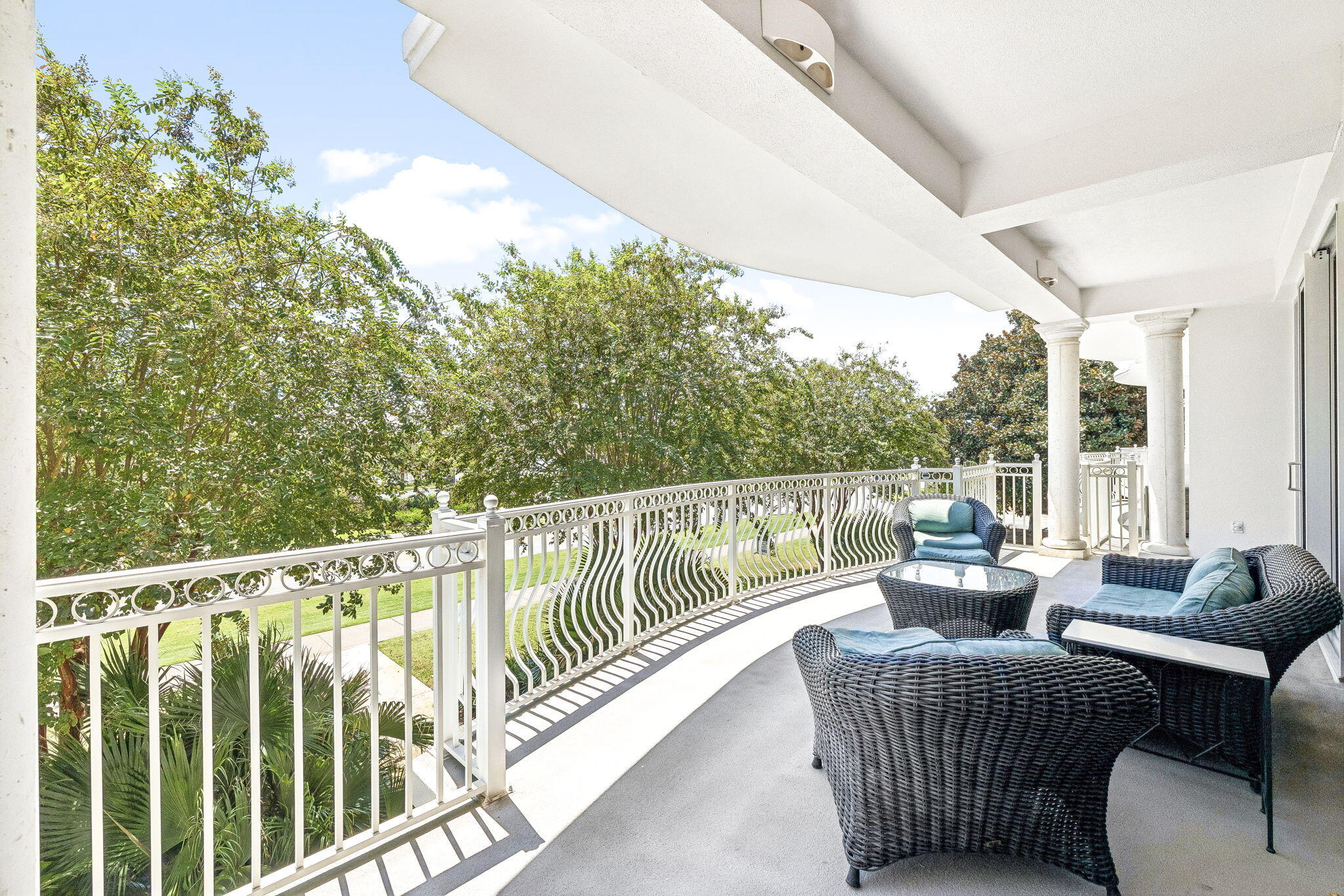 ALEXANDER AT PALM COURT - Residential