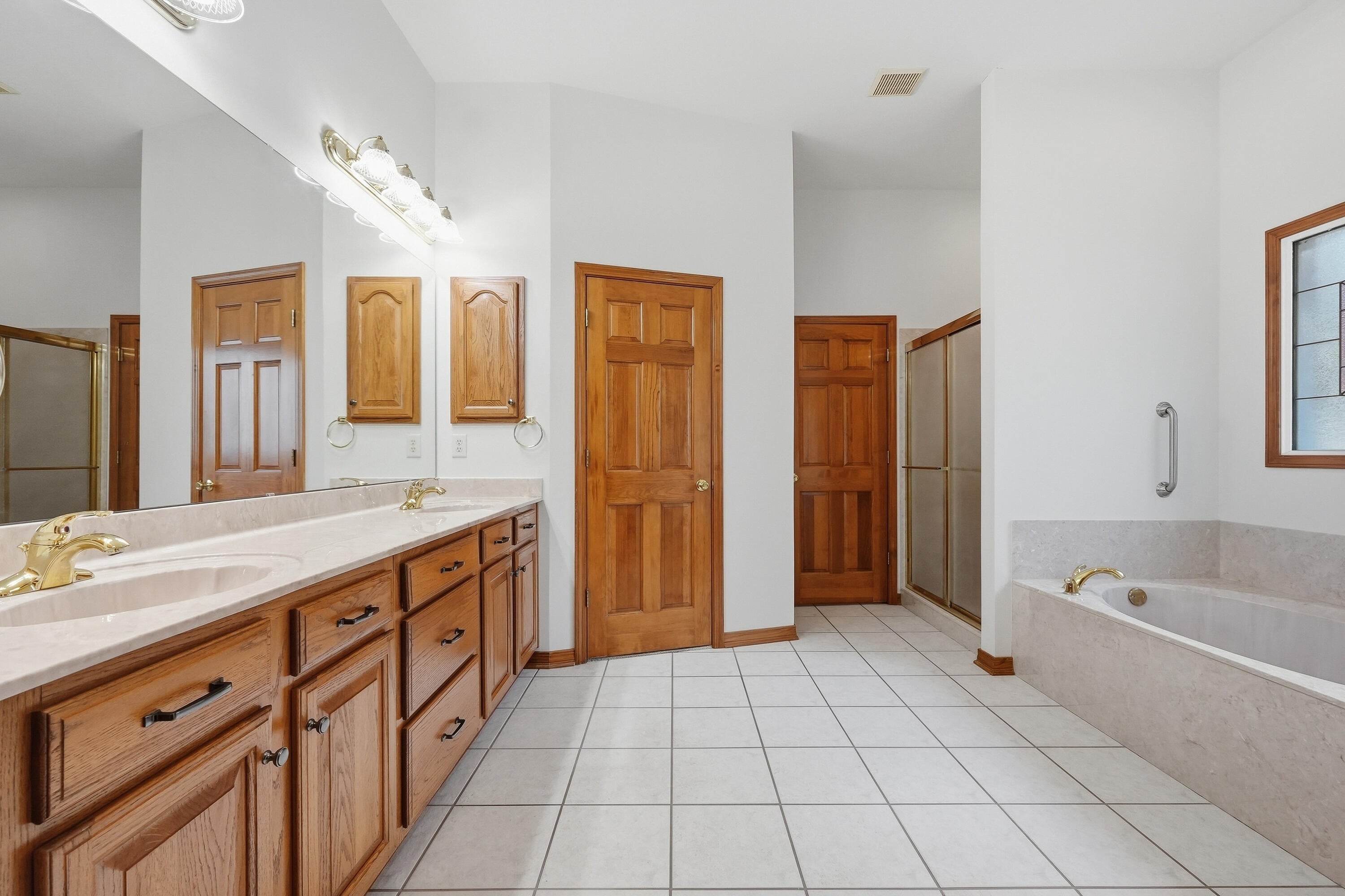 SILVER OAKS PH 1 - Residential