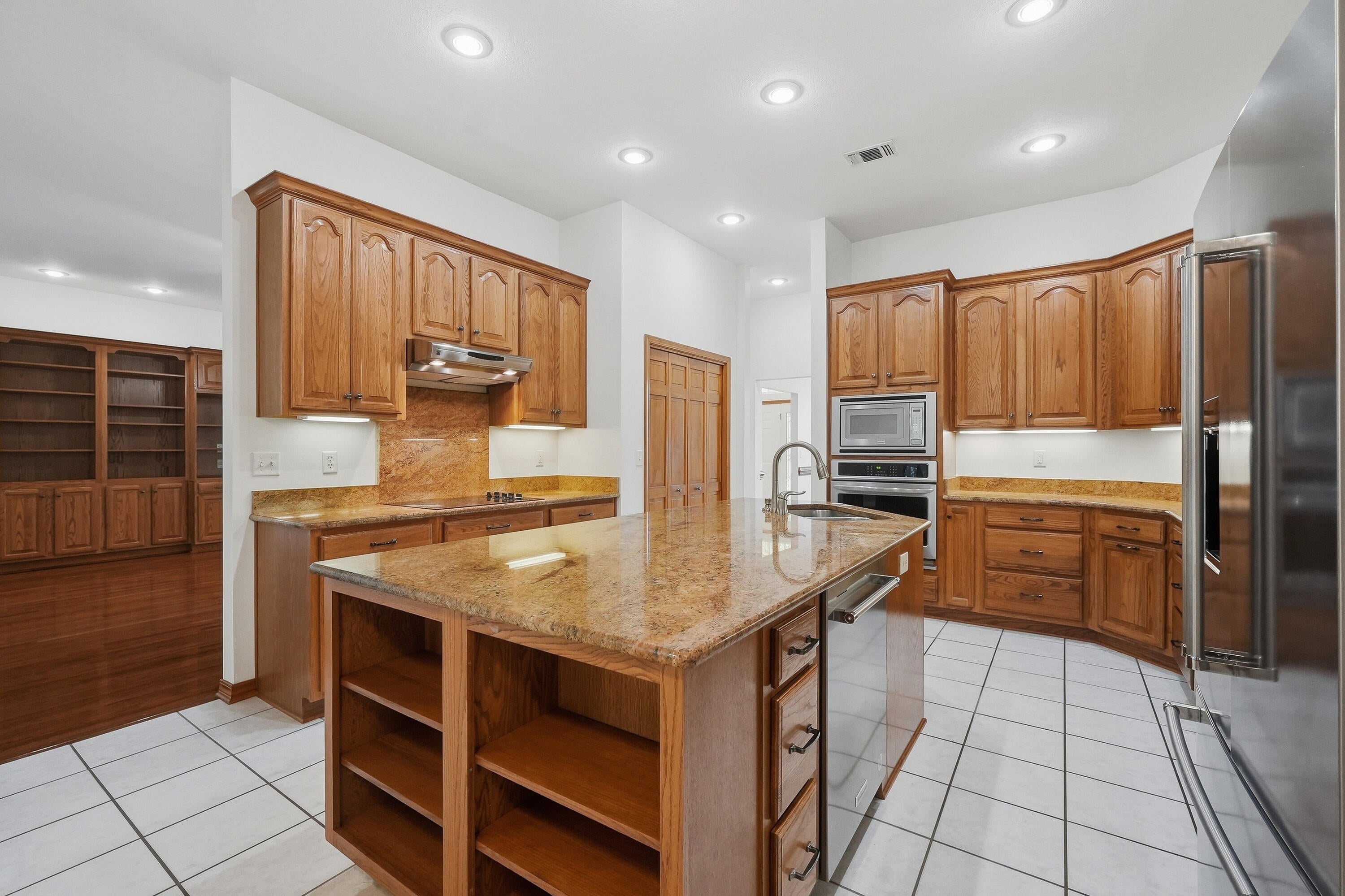 SILVER OAKS PH 1 - Residential