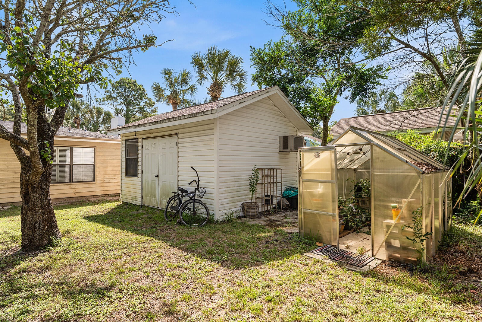 RE-S/D PART ELLIOTT PT LOT 8 BLK F - Residential