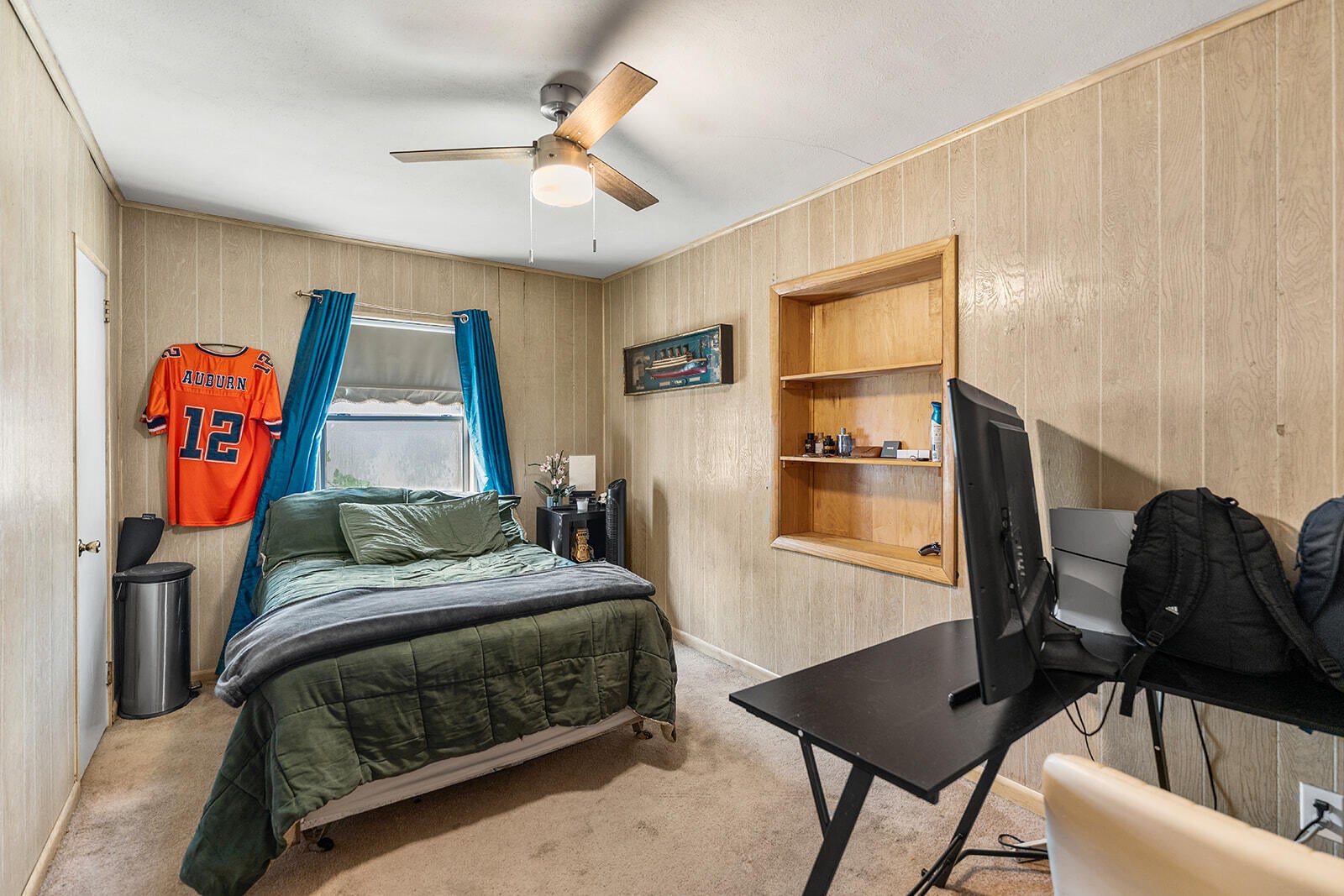 RE-S/D PART ELLIOTT PT LOT 8 BLK F - Residential