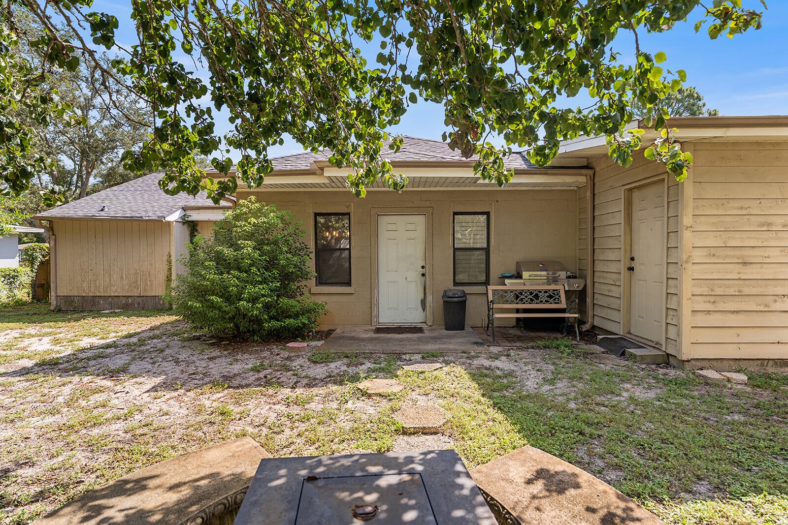 RE-S/D PART ELLIOTT PT LOT 8 BLK F - Residential