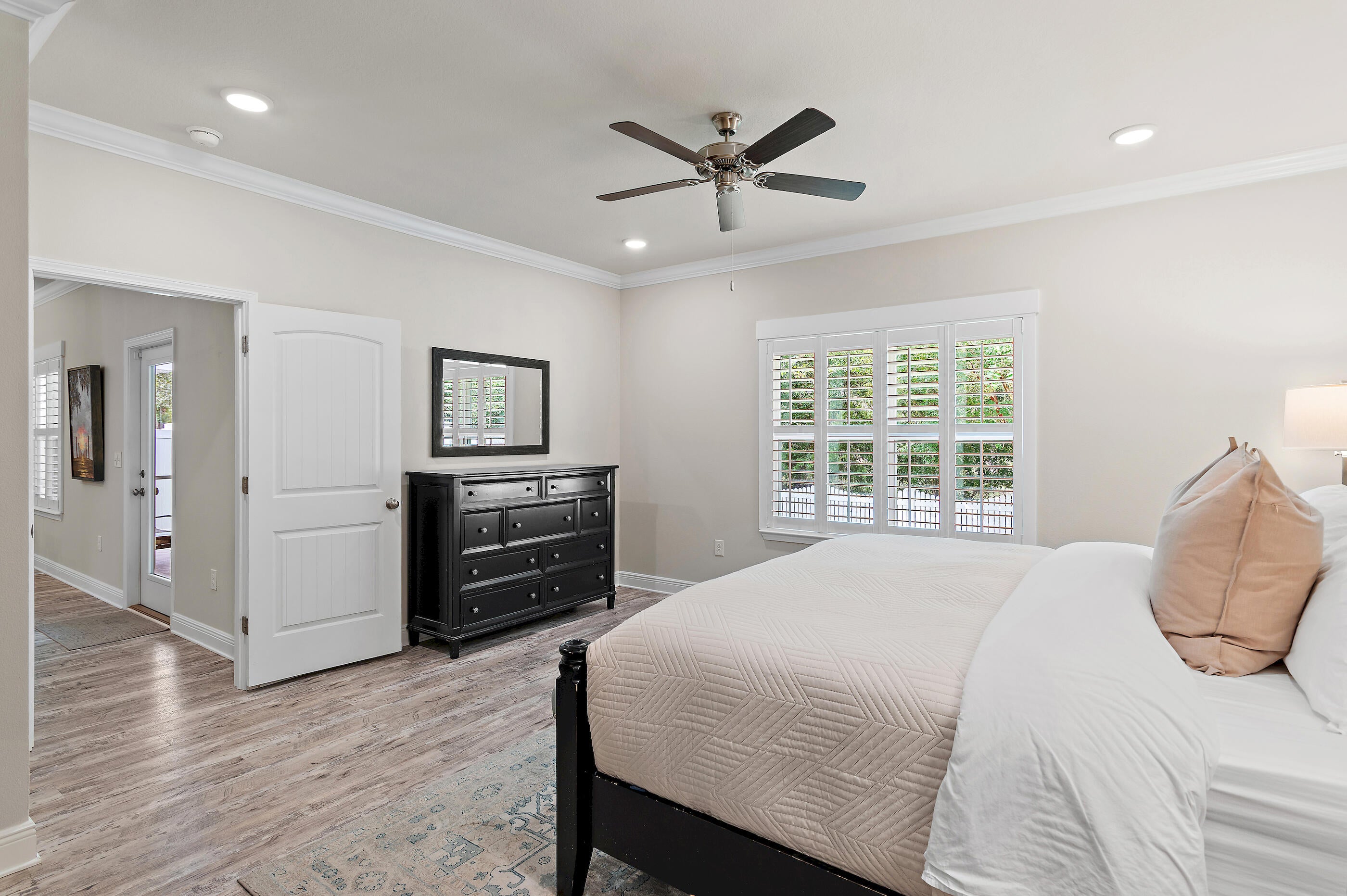 STONEGATE - Residential