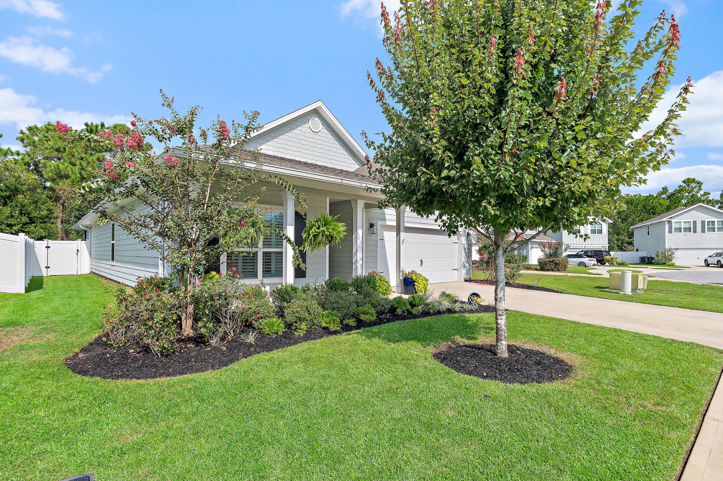 STONEGATE - Residential