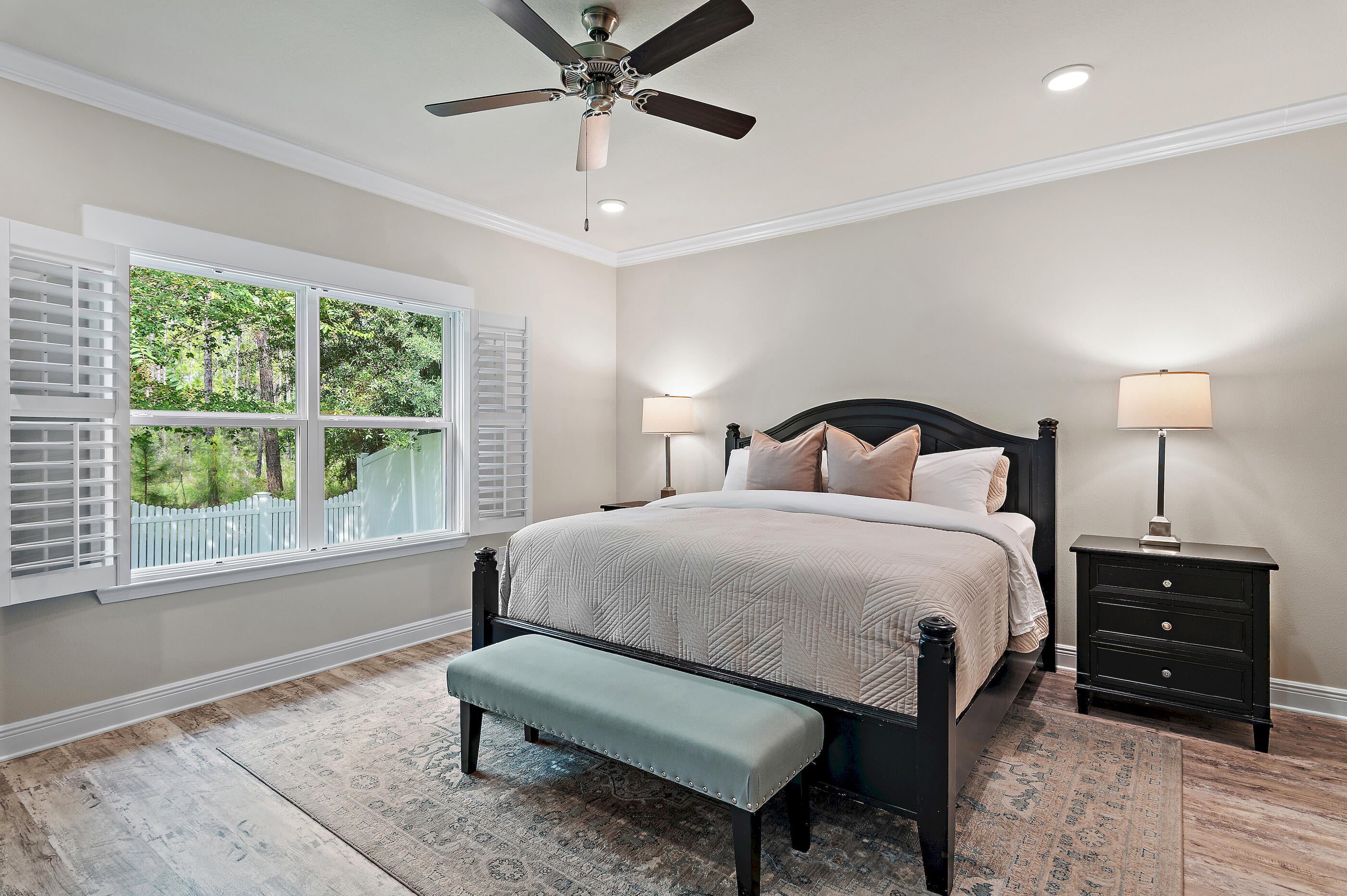 STONEGATE - Residential