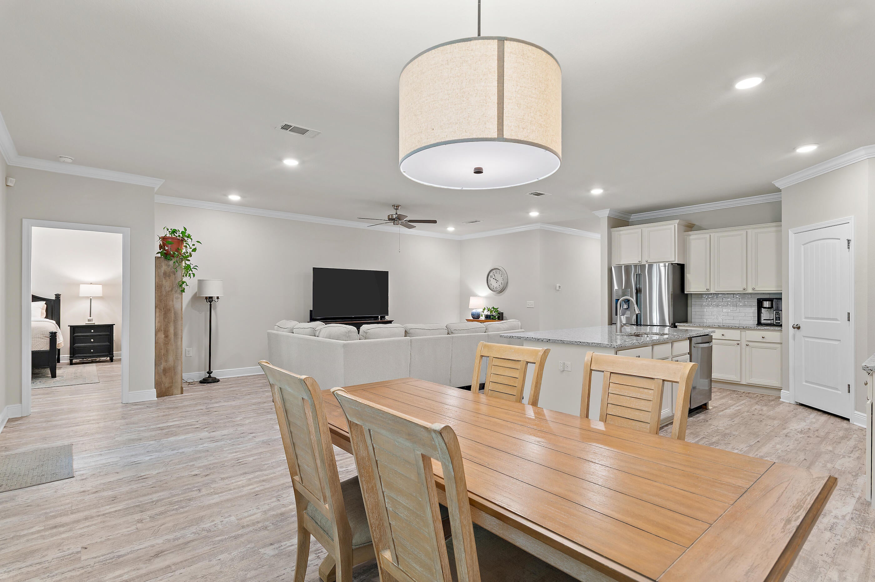 STONEGATE - Residential