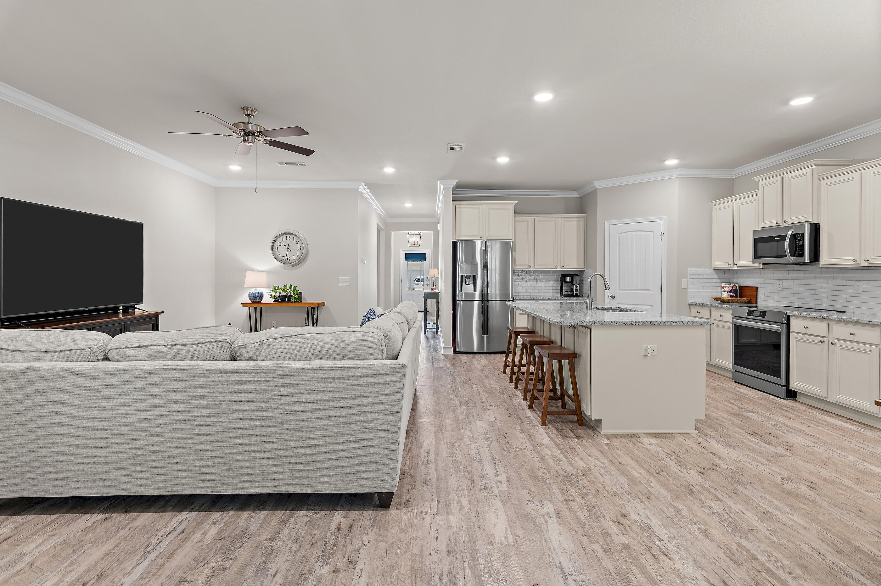 STONEGATE - Residential