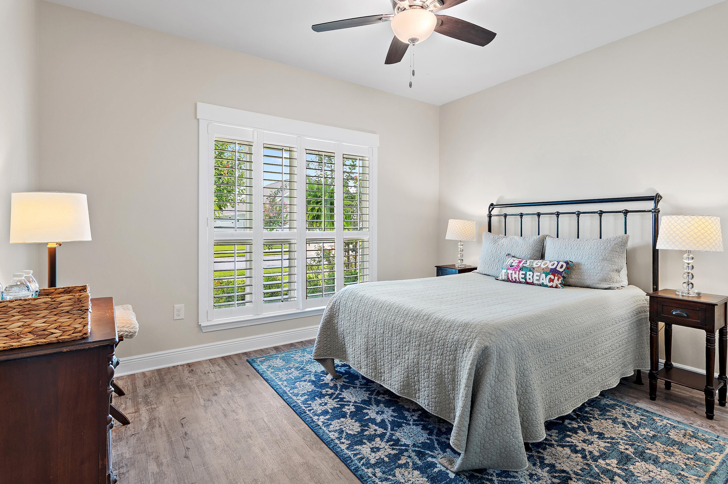 STONEGATE - Residential