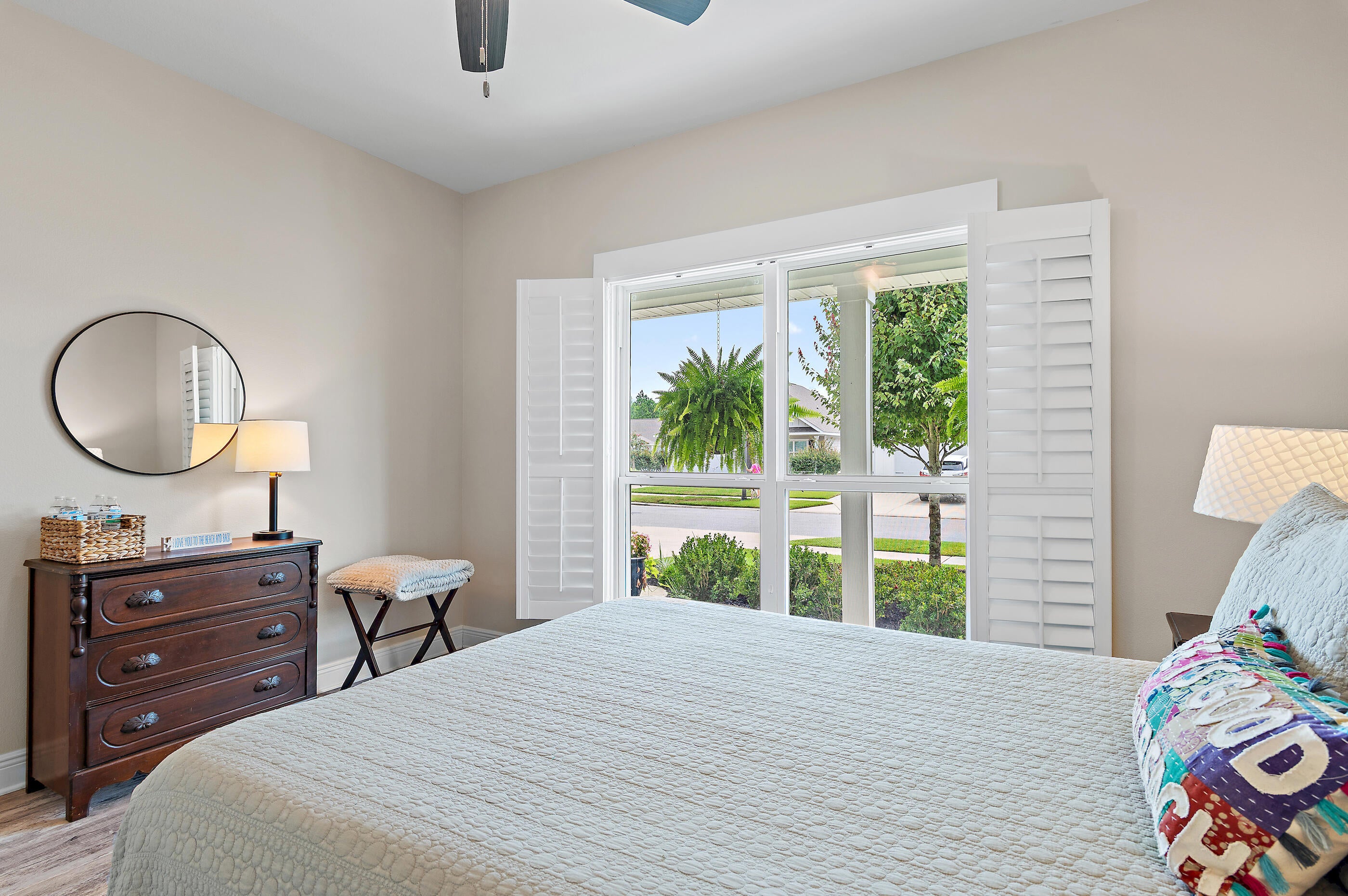 STONEGATE - Residential