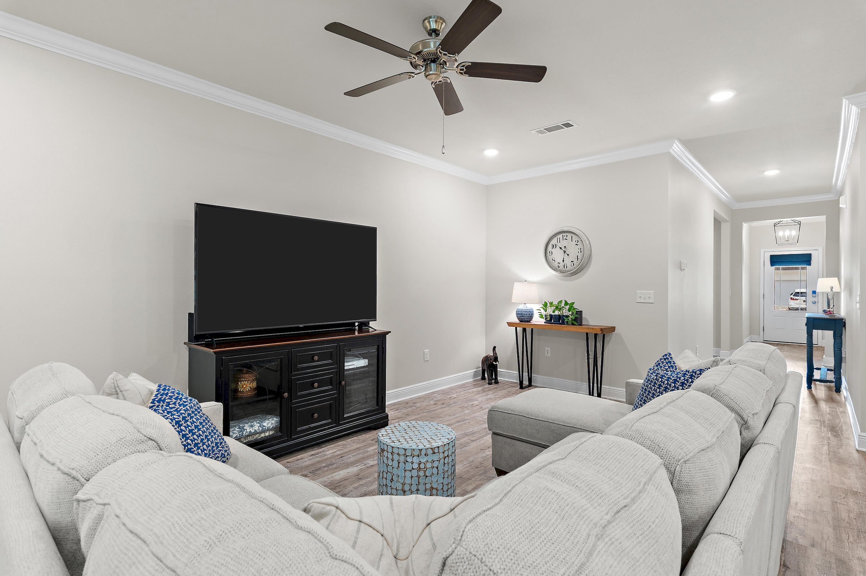 STONEGATE - Residential