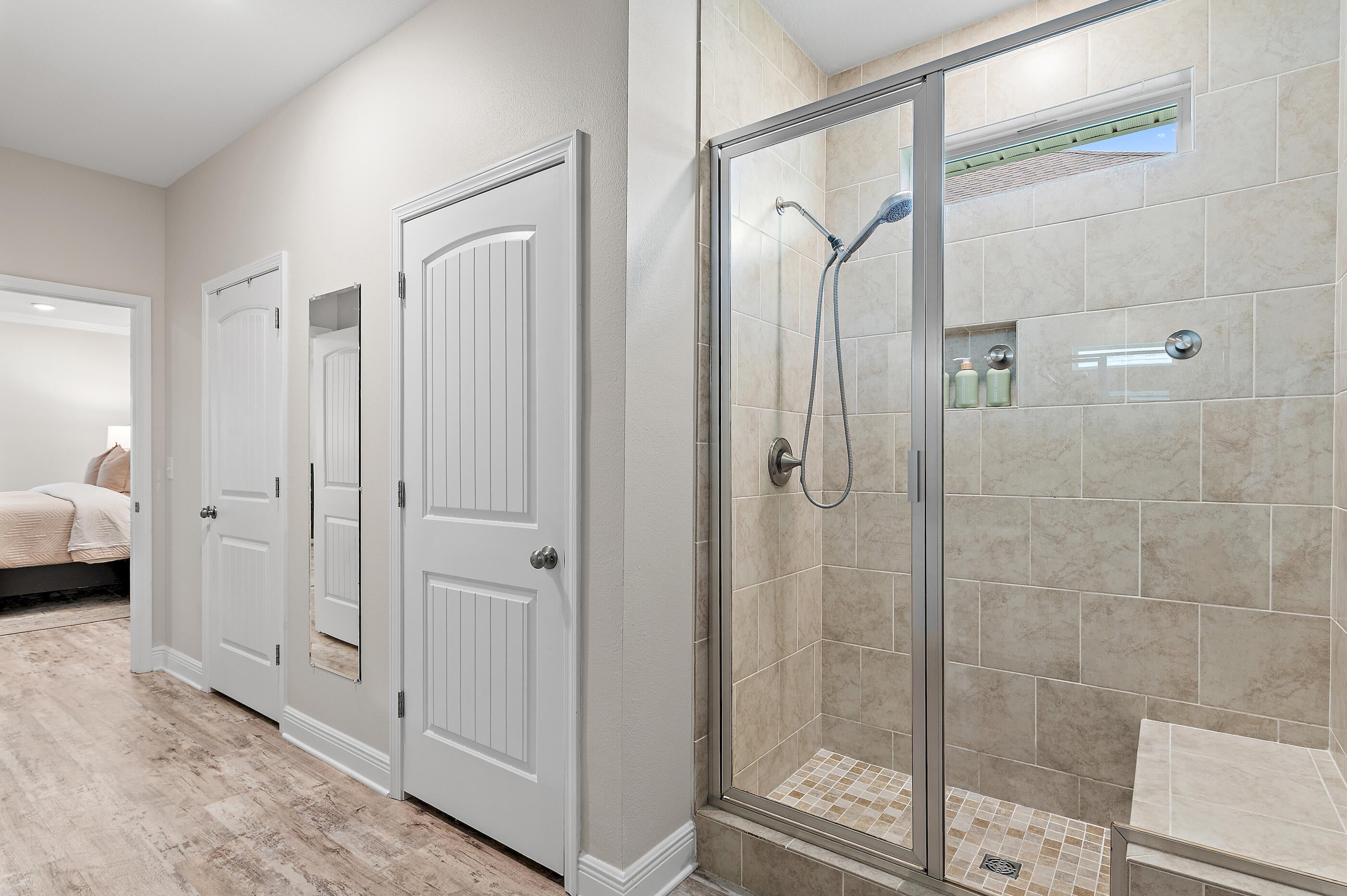 STONEGATE - Residential