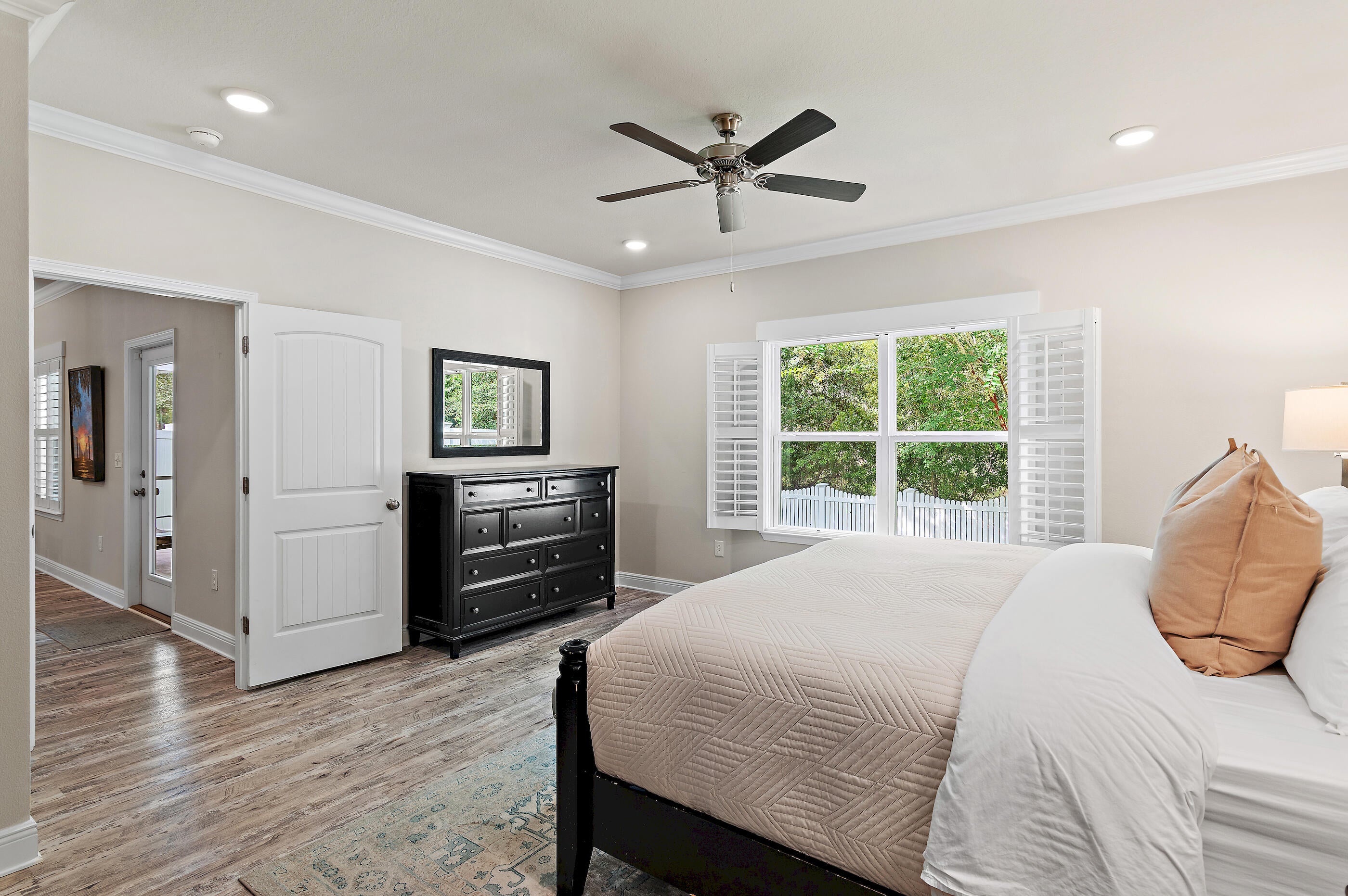 STONEGATE - Residential