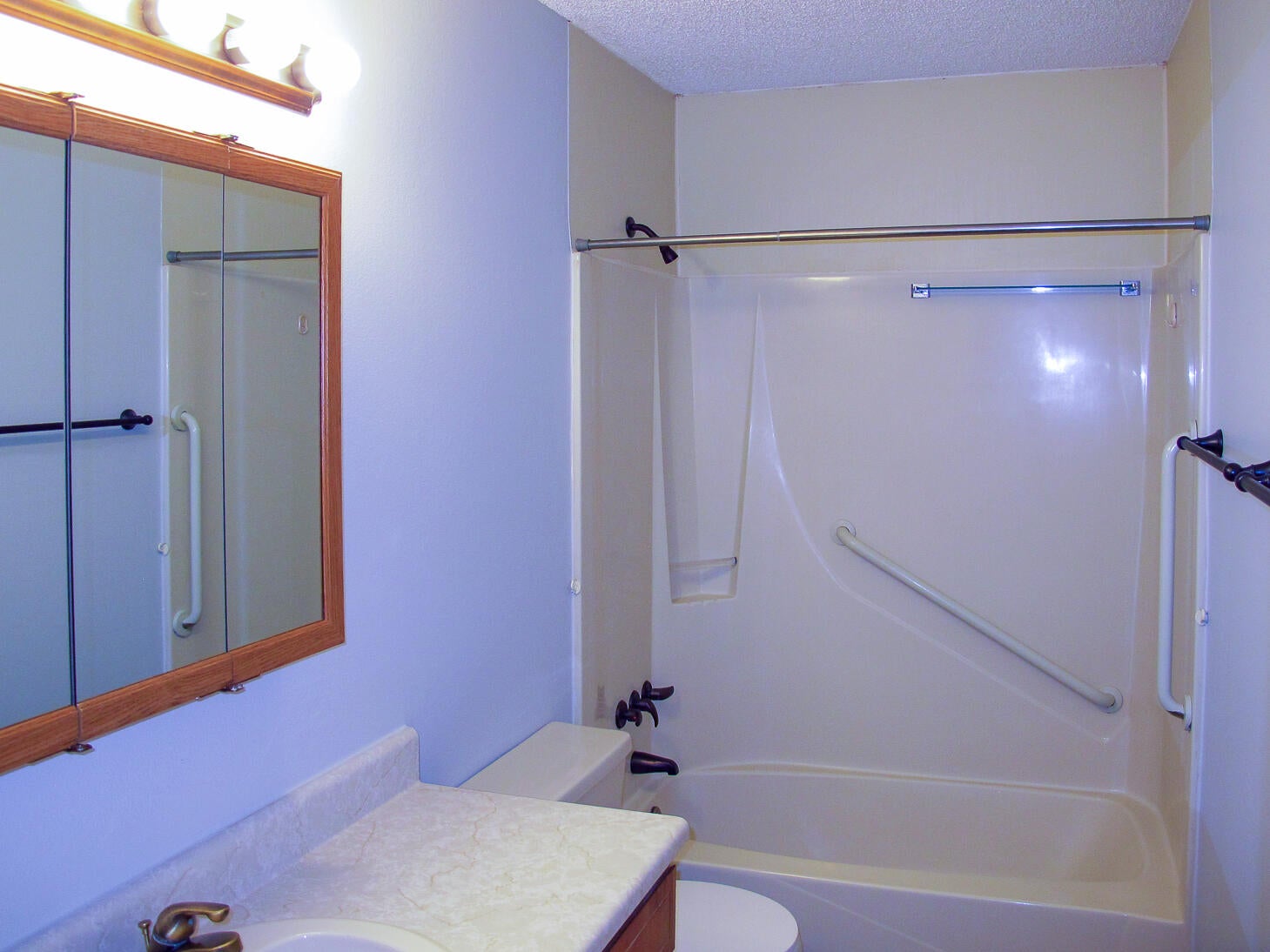 Liveoak T/H - Residential Lease