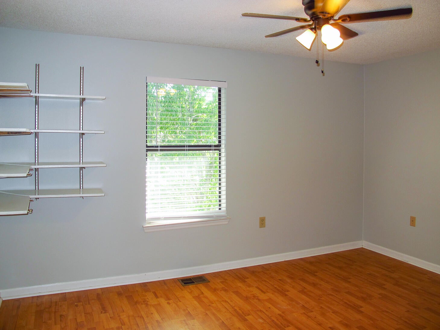 Liveoak T/H - Residential Lease