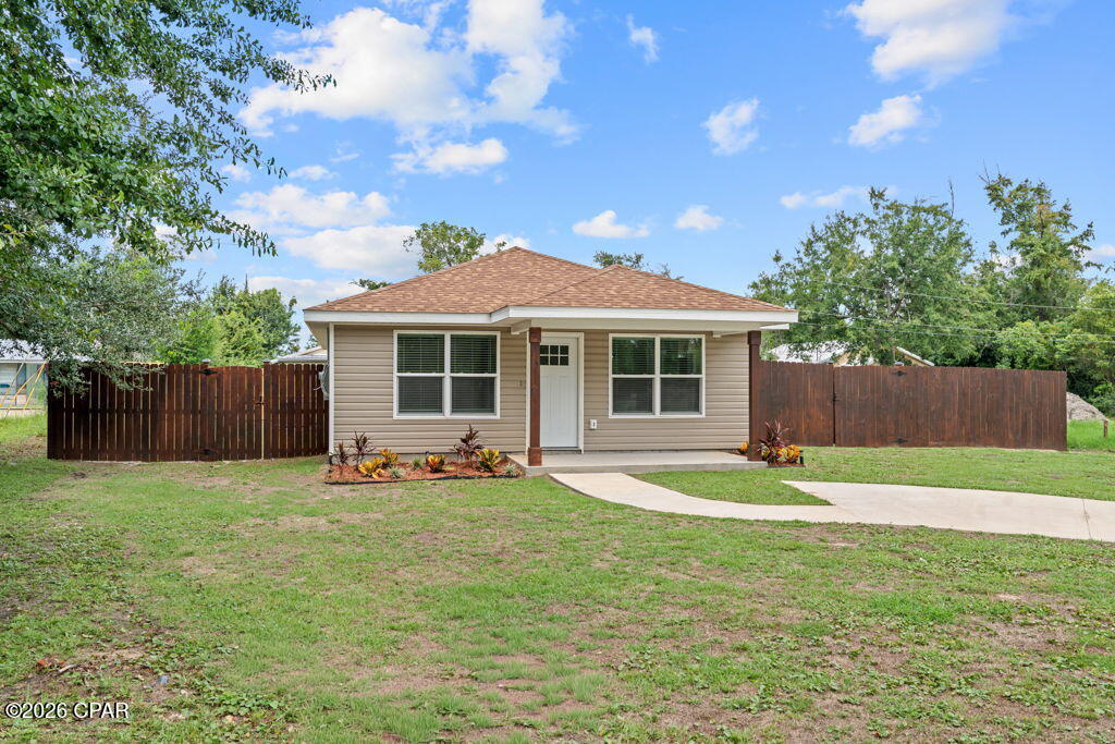 NO RECORDED SUBDIVISION - Residential