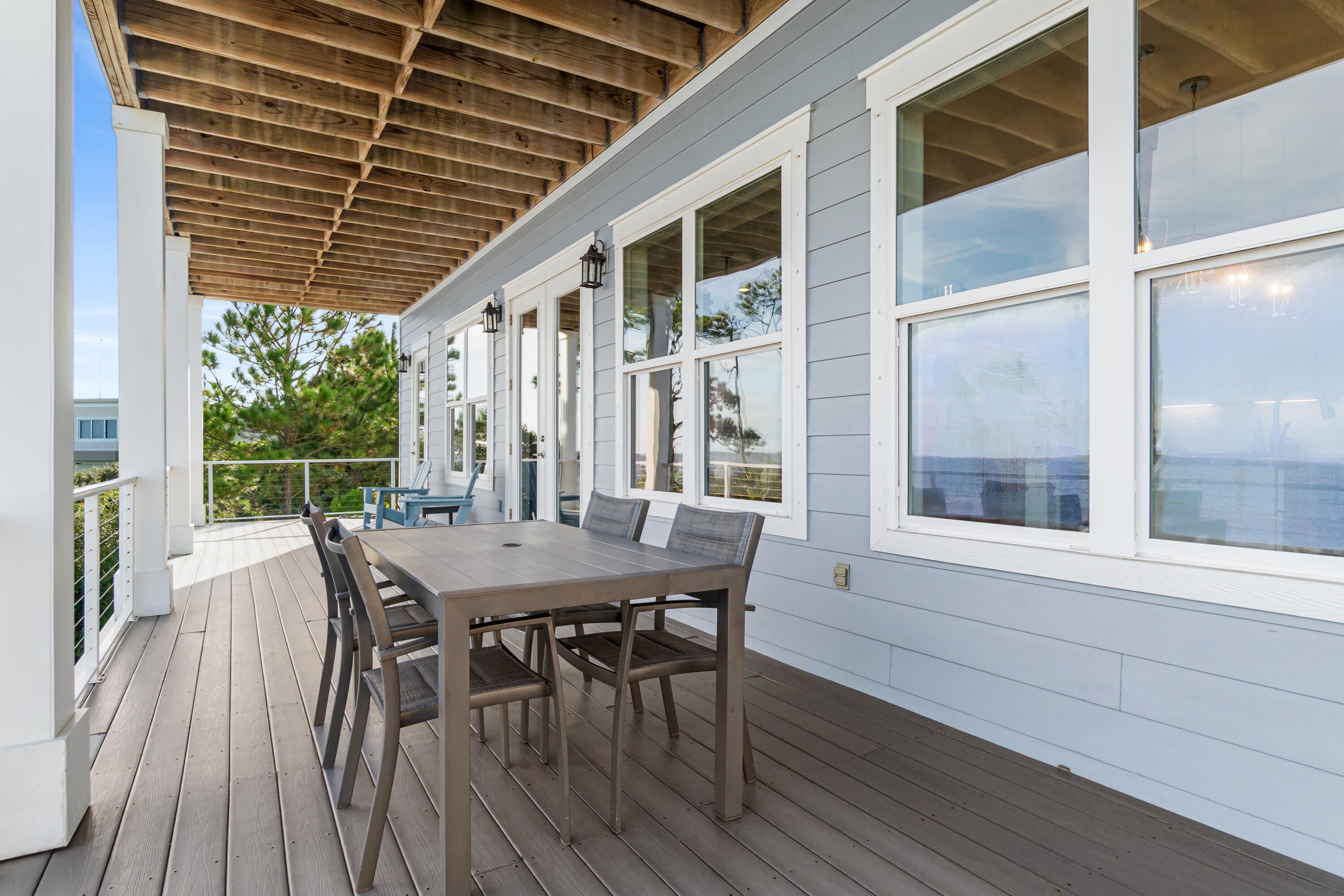LIGHTHOUSE POINTE - Residential