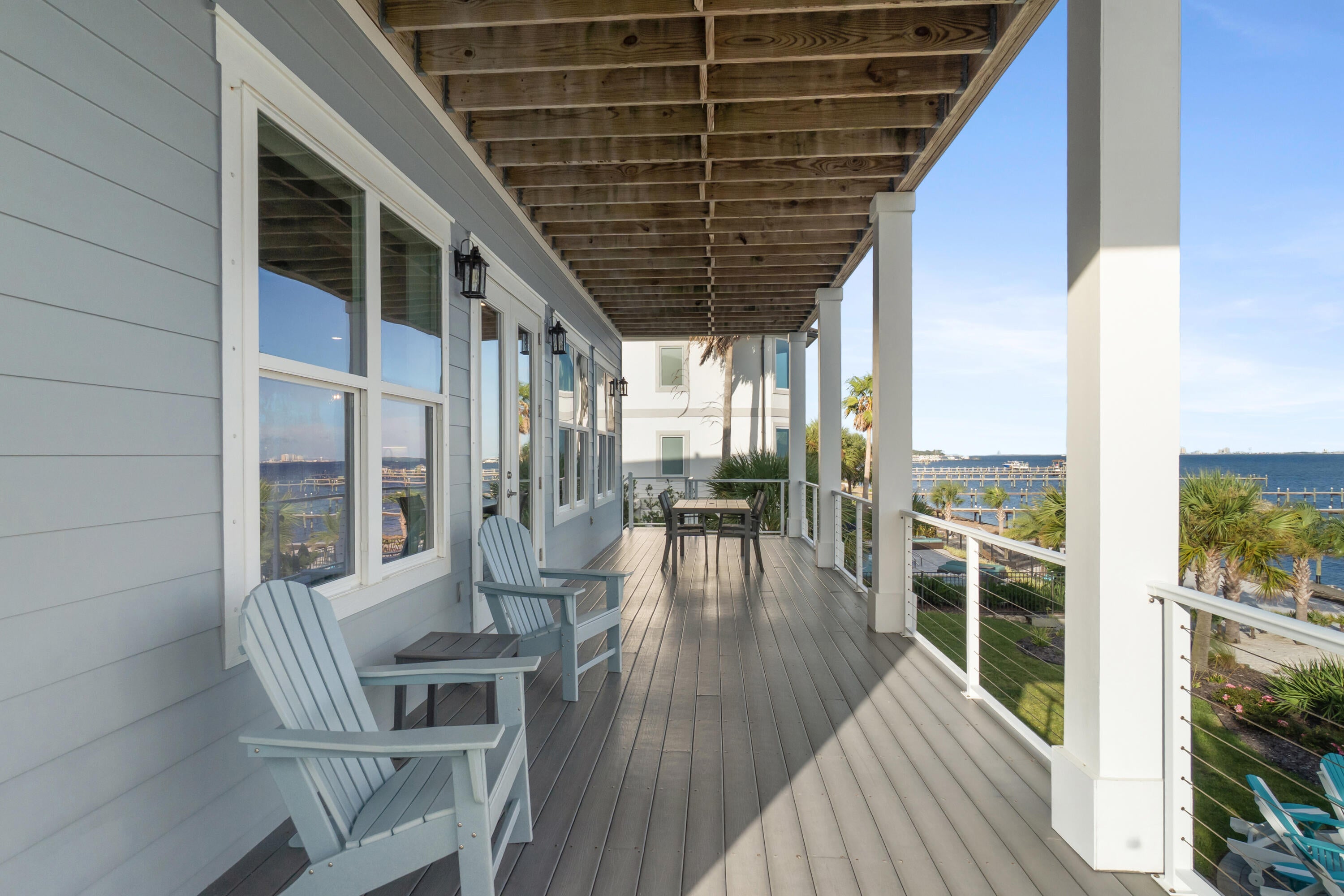 LIGHTHOUSE POINTE - Residential