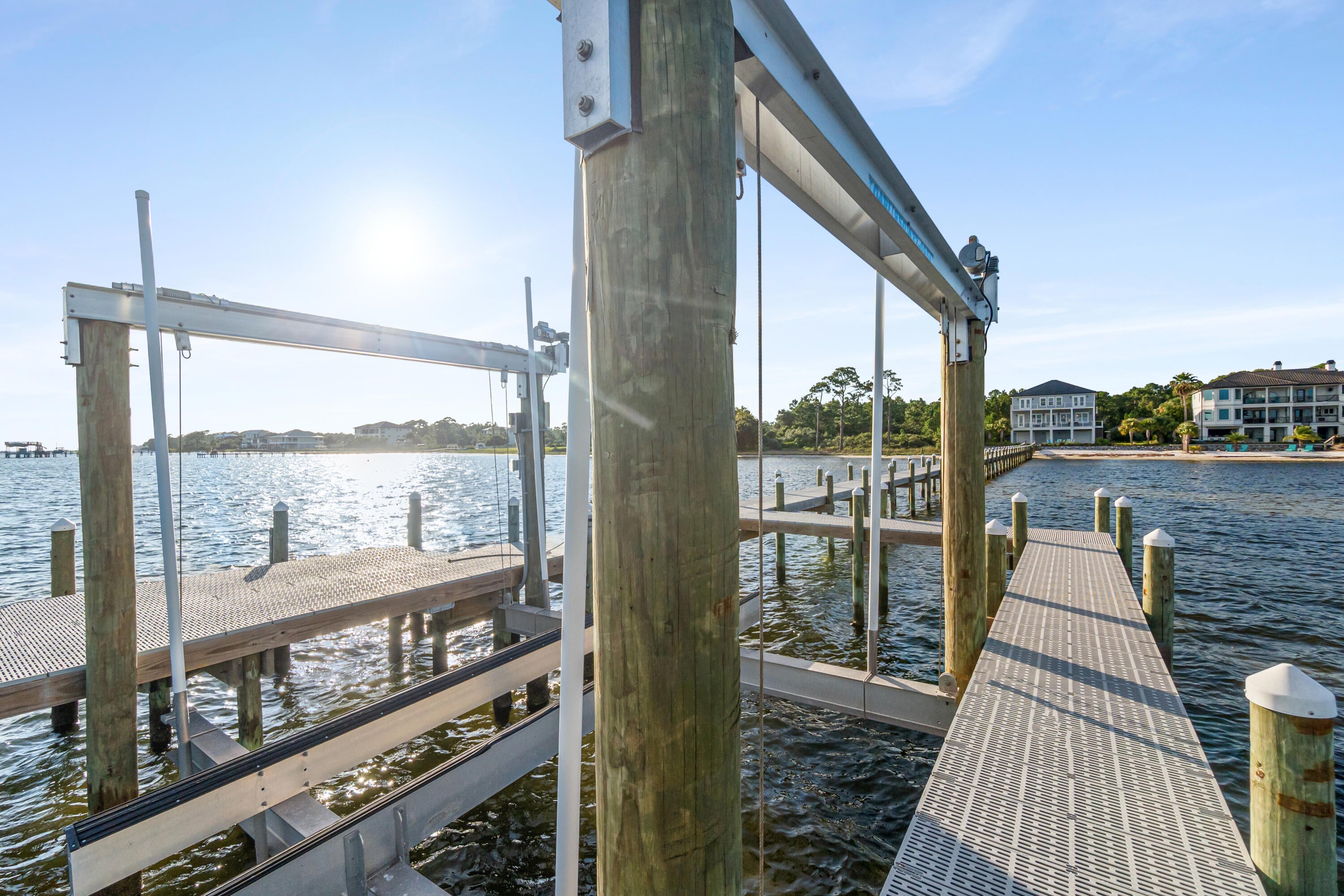 LIGHTHOUSE POINTE - Residential