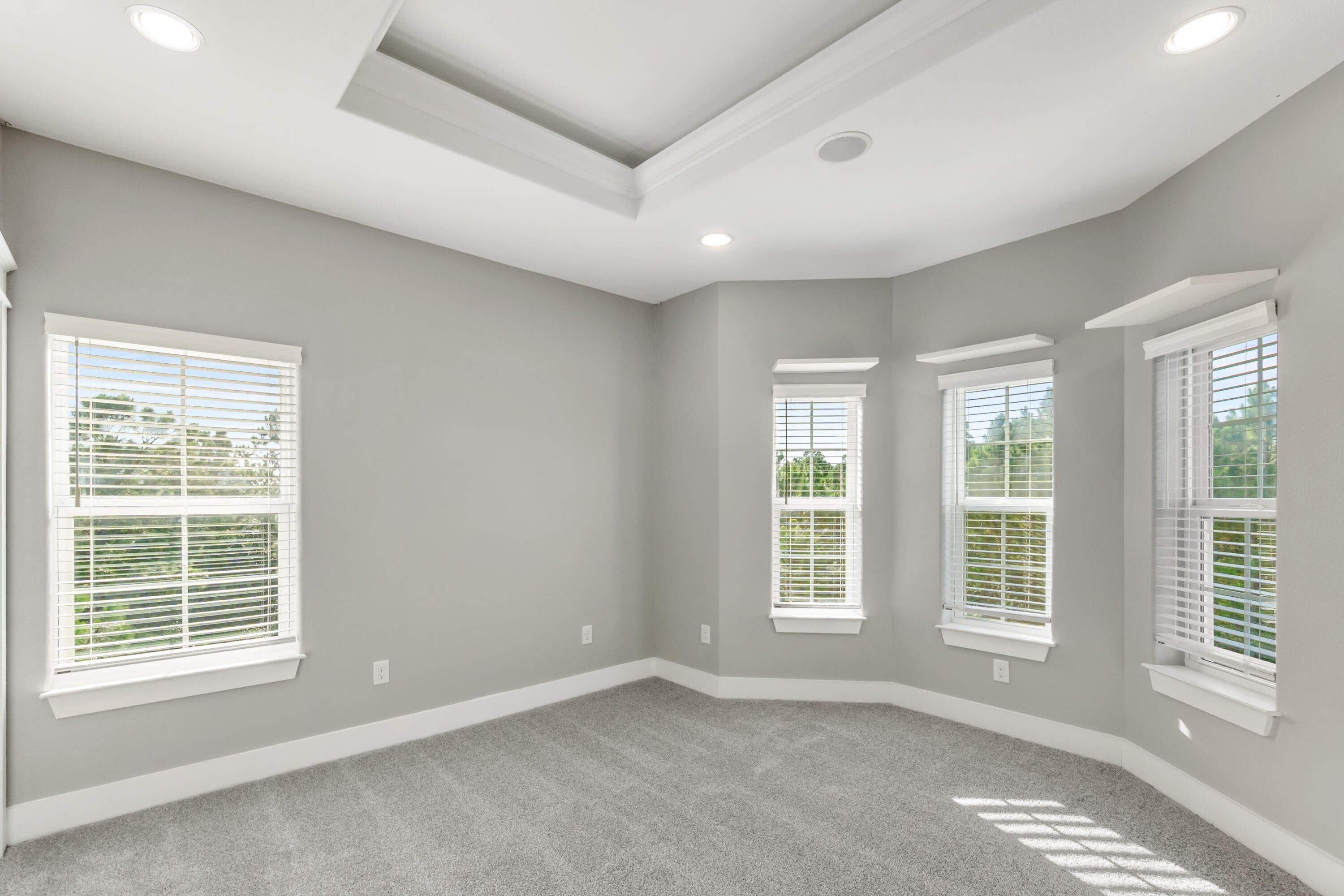 LIGHTHOUSE POINTE - Residential