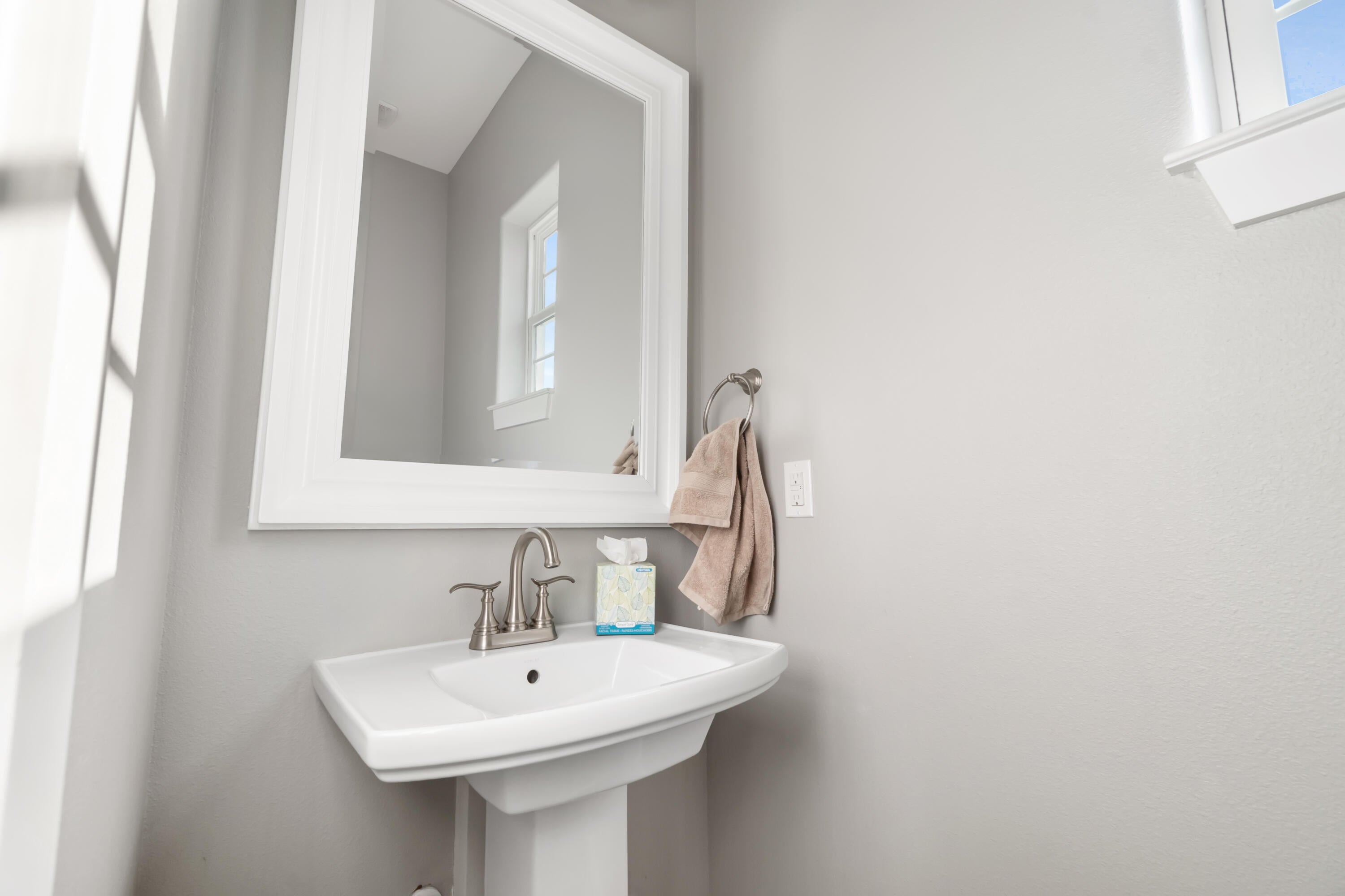 LIGHTHOUSE POINTE - Residential