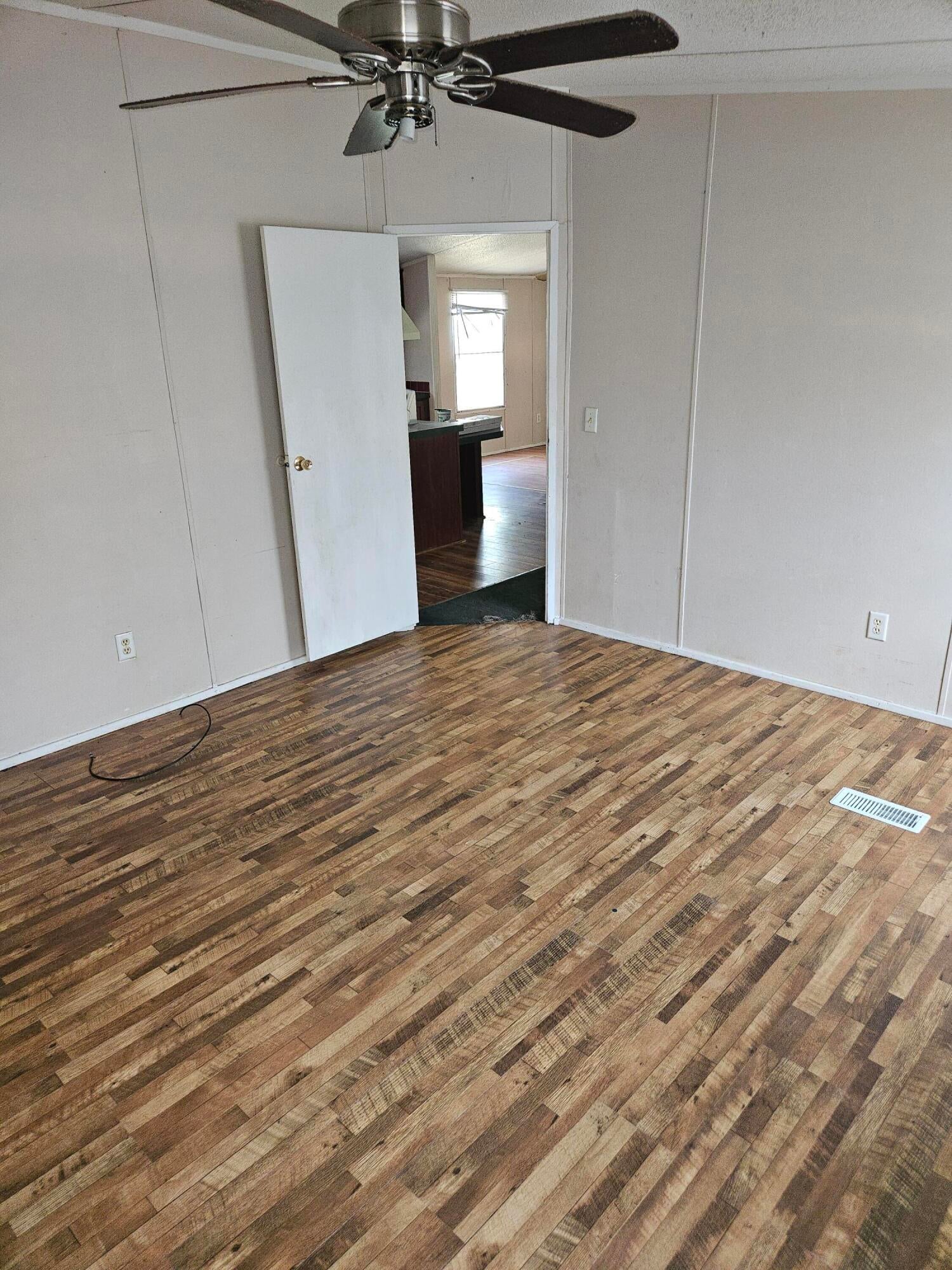 OAKWOOD HILLS - Residential