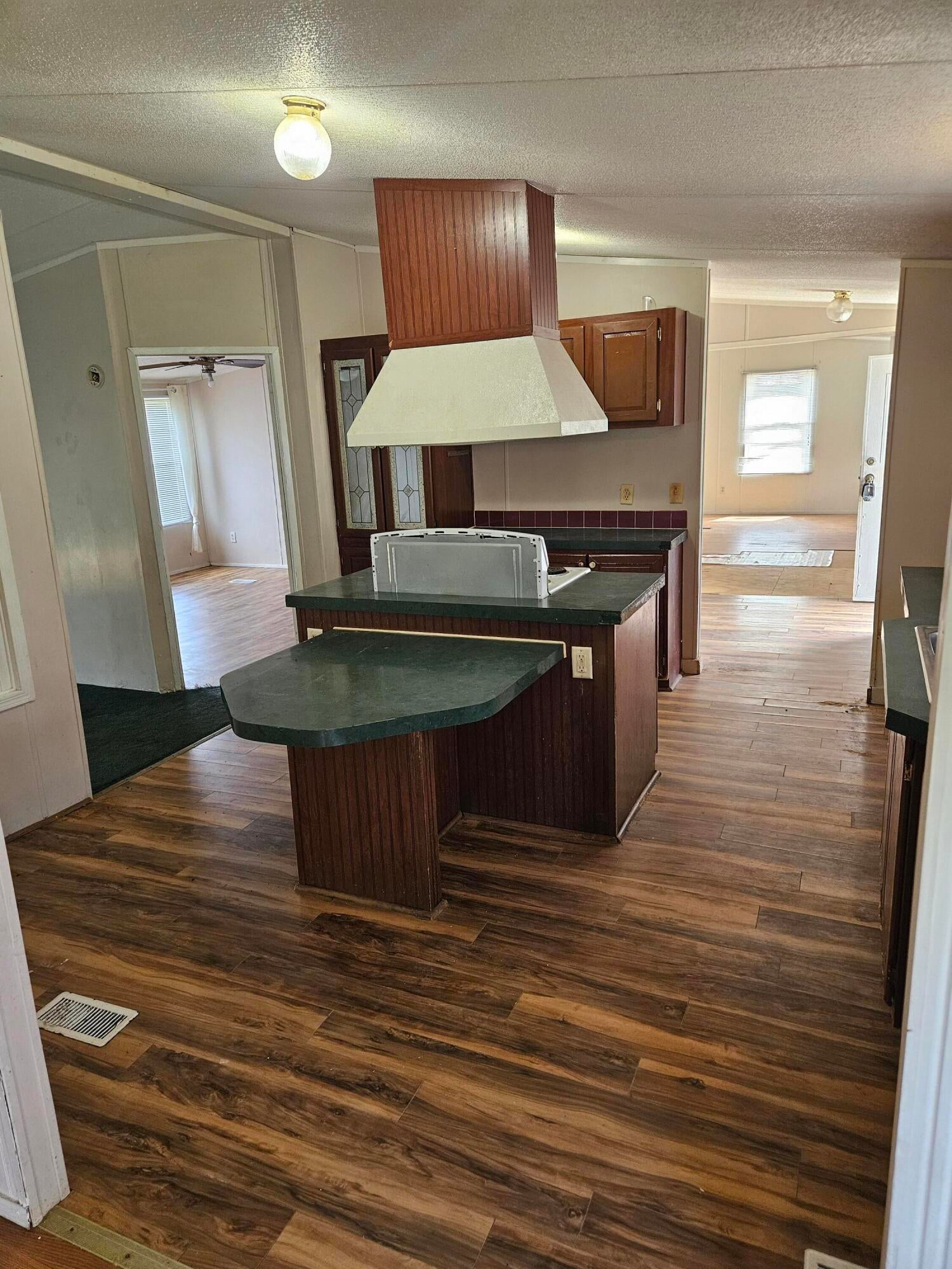 OAKWOOD HILLS - Residential