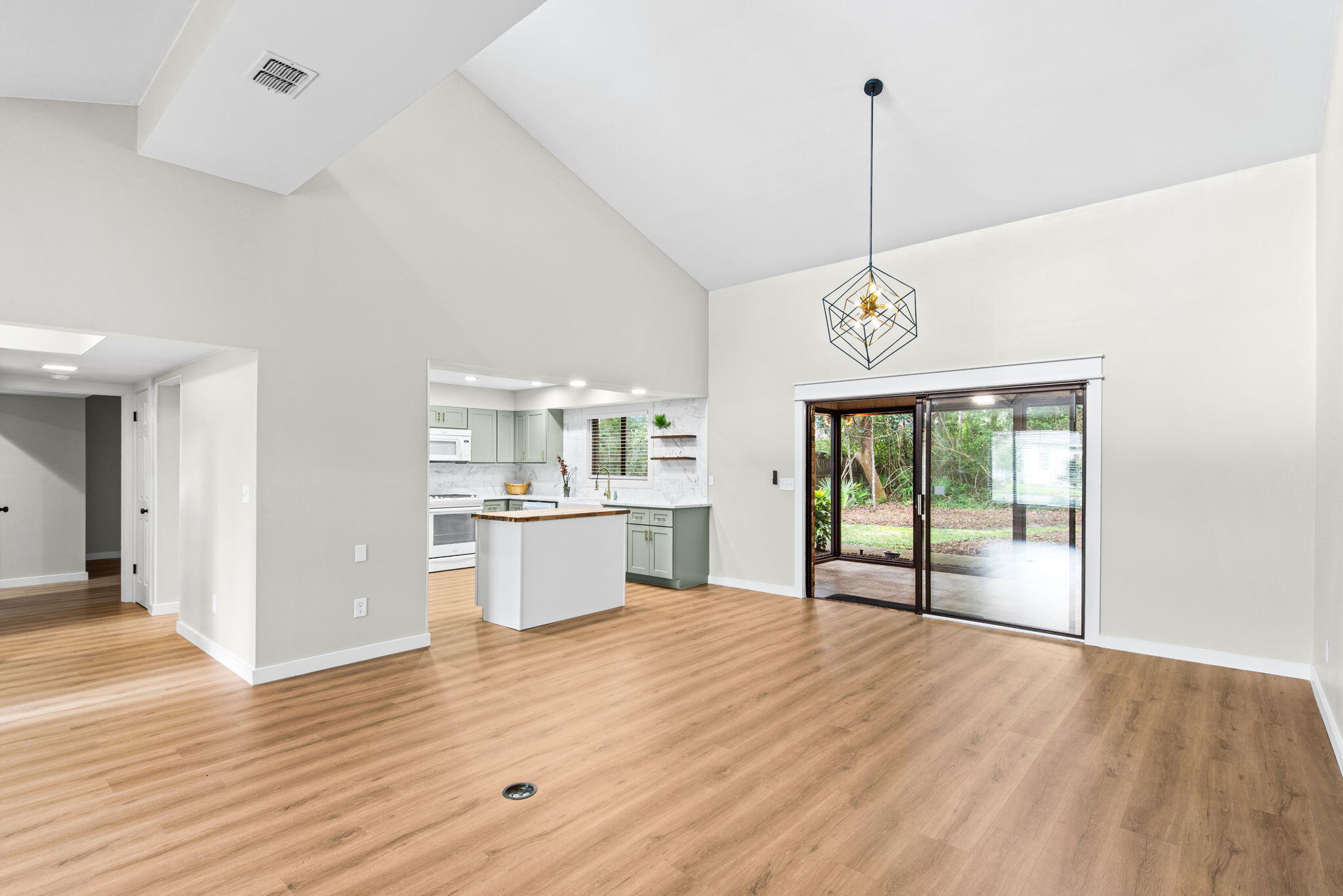 LANCASTER ESTATES - Residential