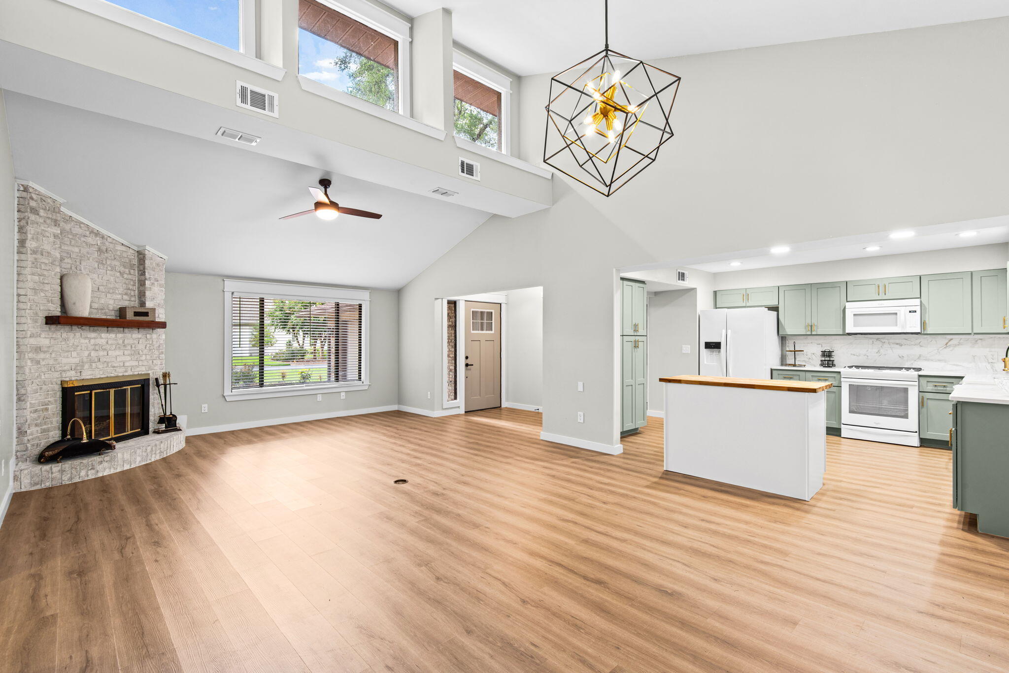 LANCASTER ESTATES - Residential