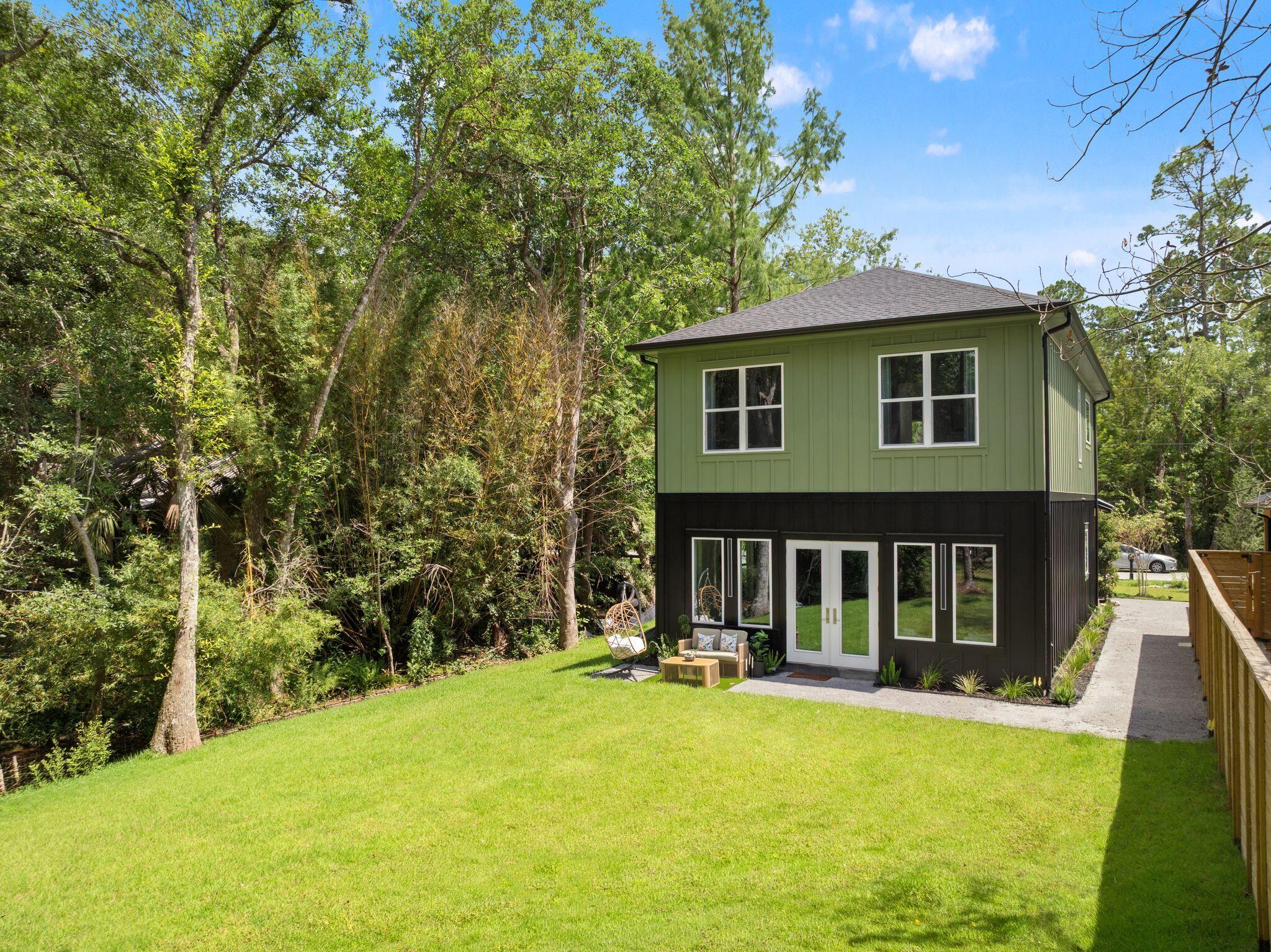 MAGNOLIA BEACH - Residential