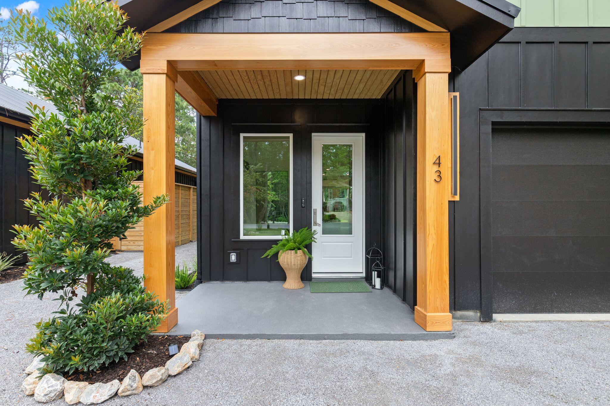 MAGNOLIA BEACH - Residential