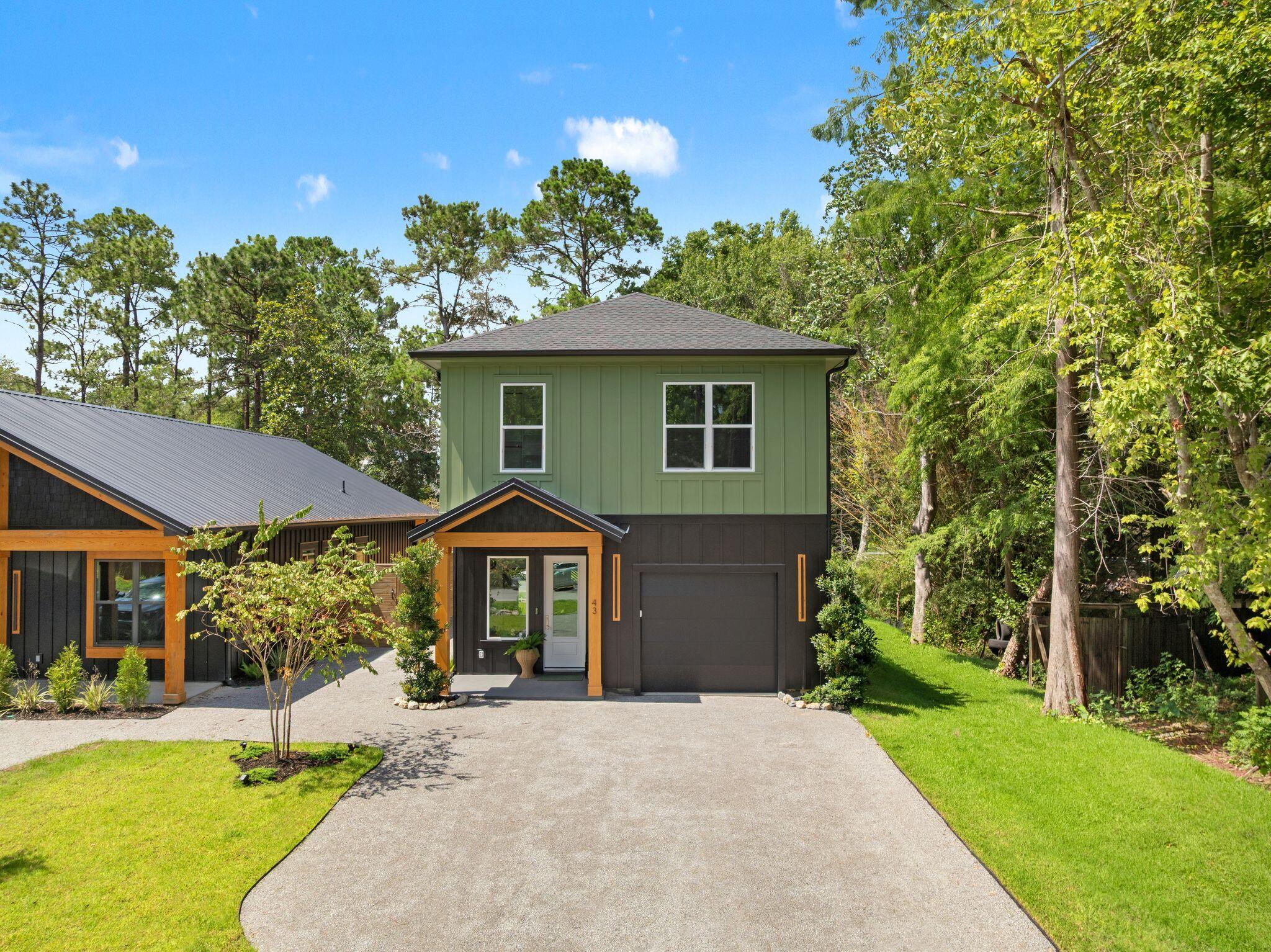 MAGNOLIA BEACH - Residential