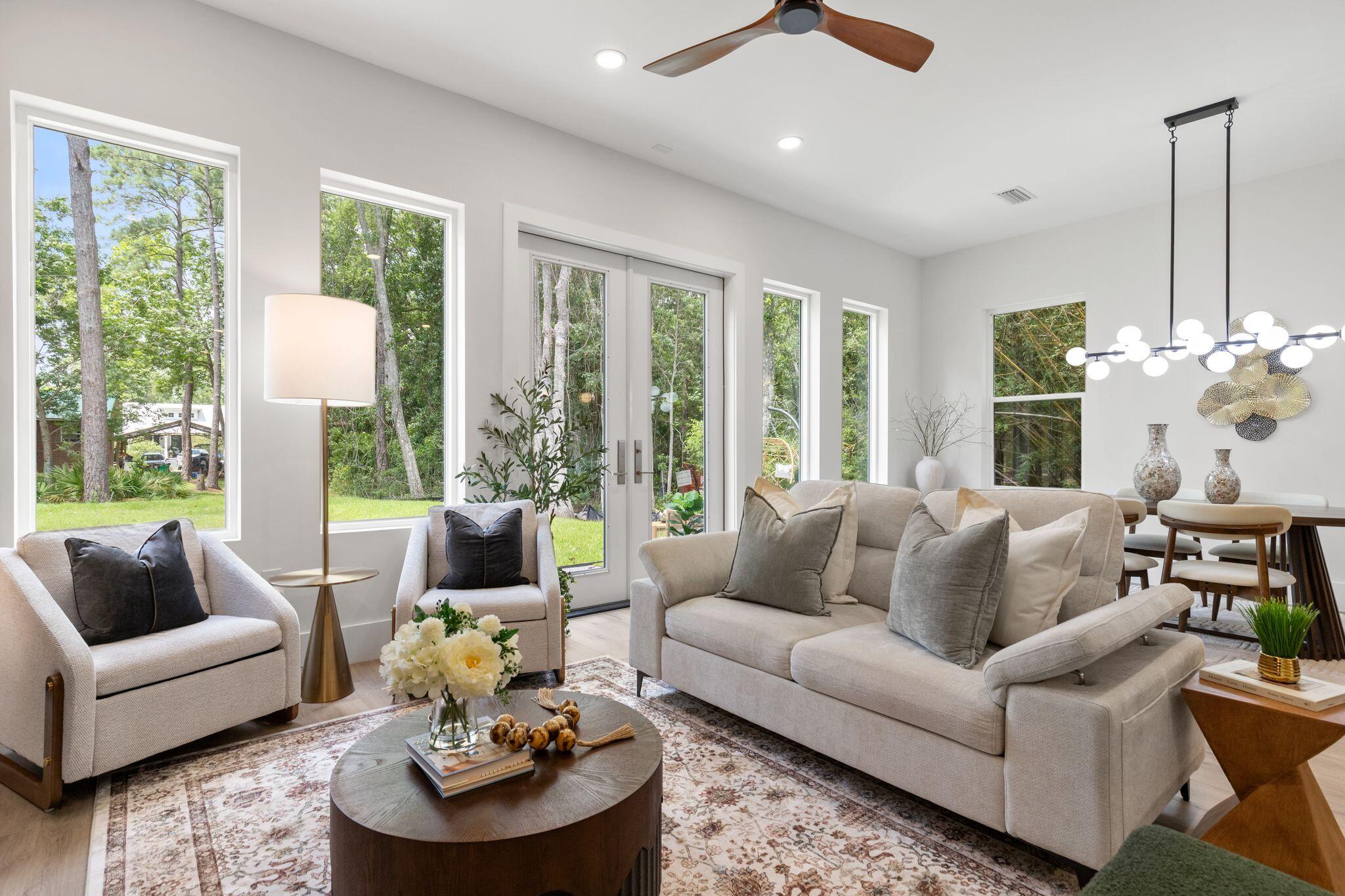 MAGNOLIA BEACH - Residential