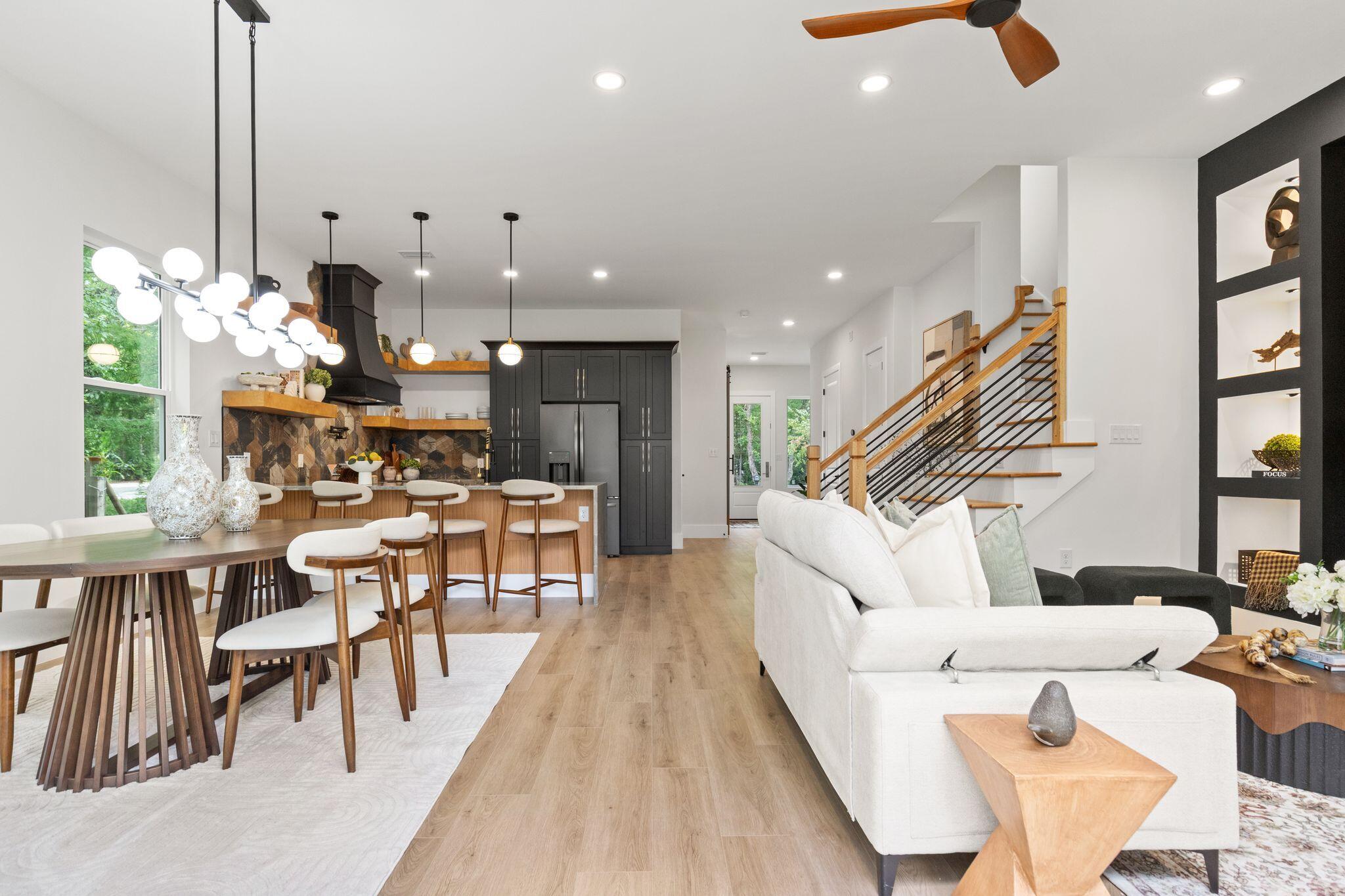 MAGNOLIA BEACH - Residential