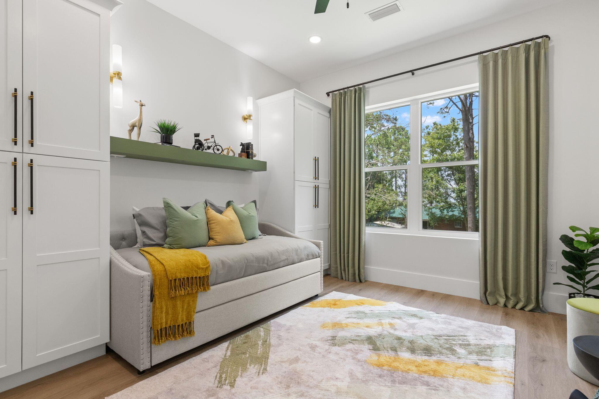 MAGNOLIA BEACH - Residential