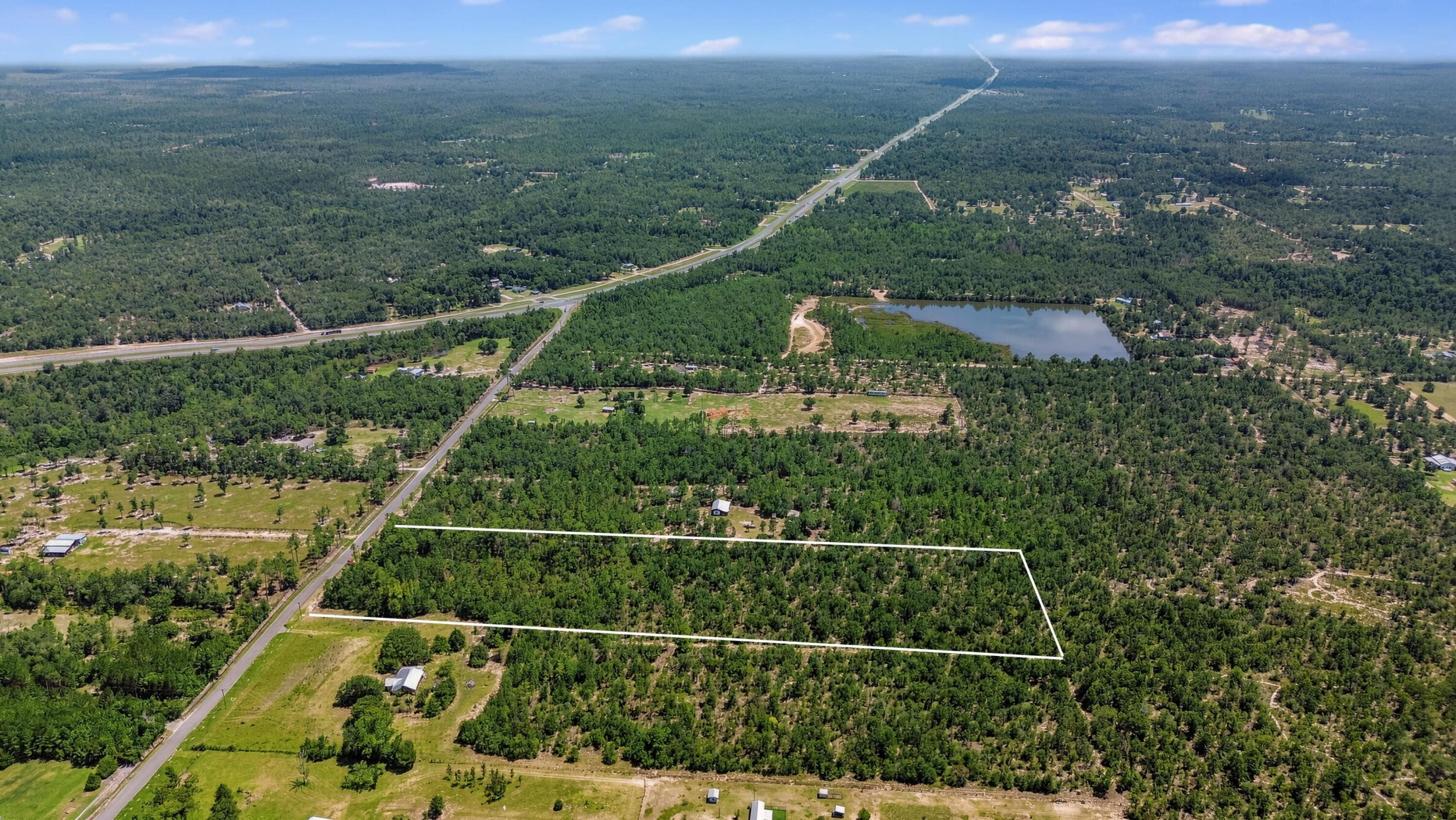 NO RECORDED SUBDIVISION - Land
