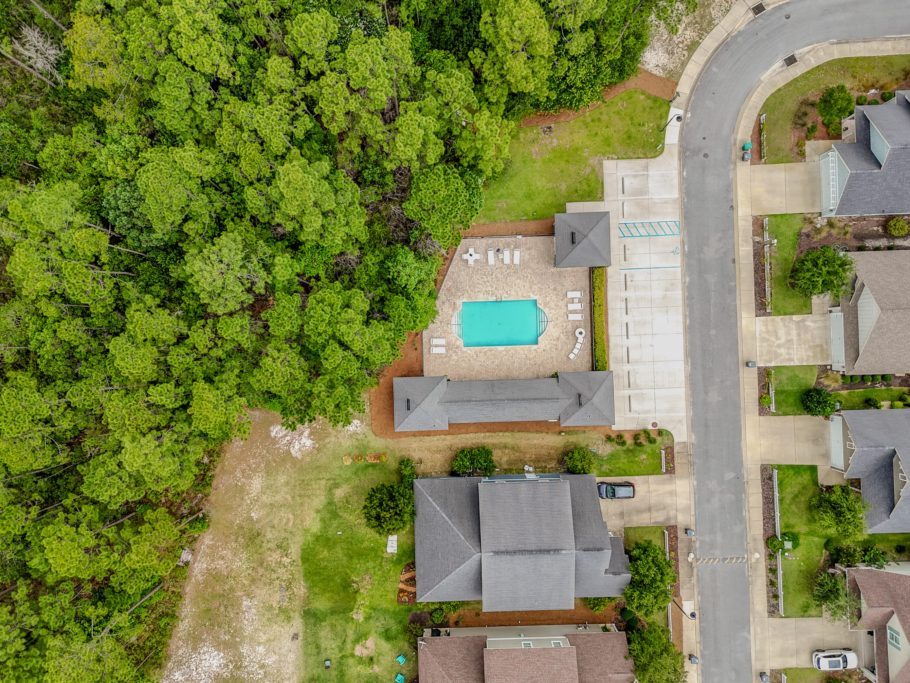 PARADISE COVE - Residential