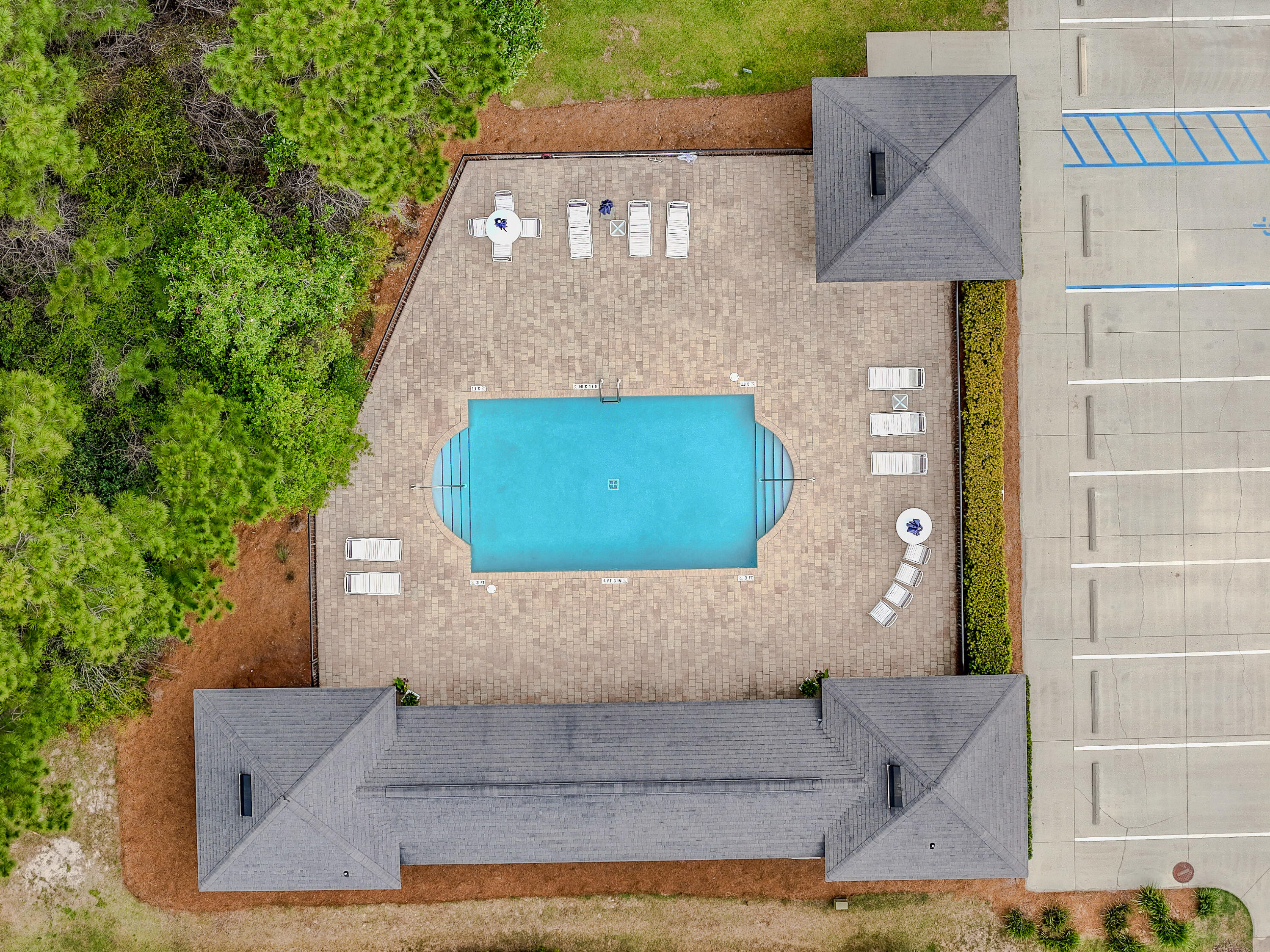 PARADISE COVE - Residential