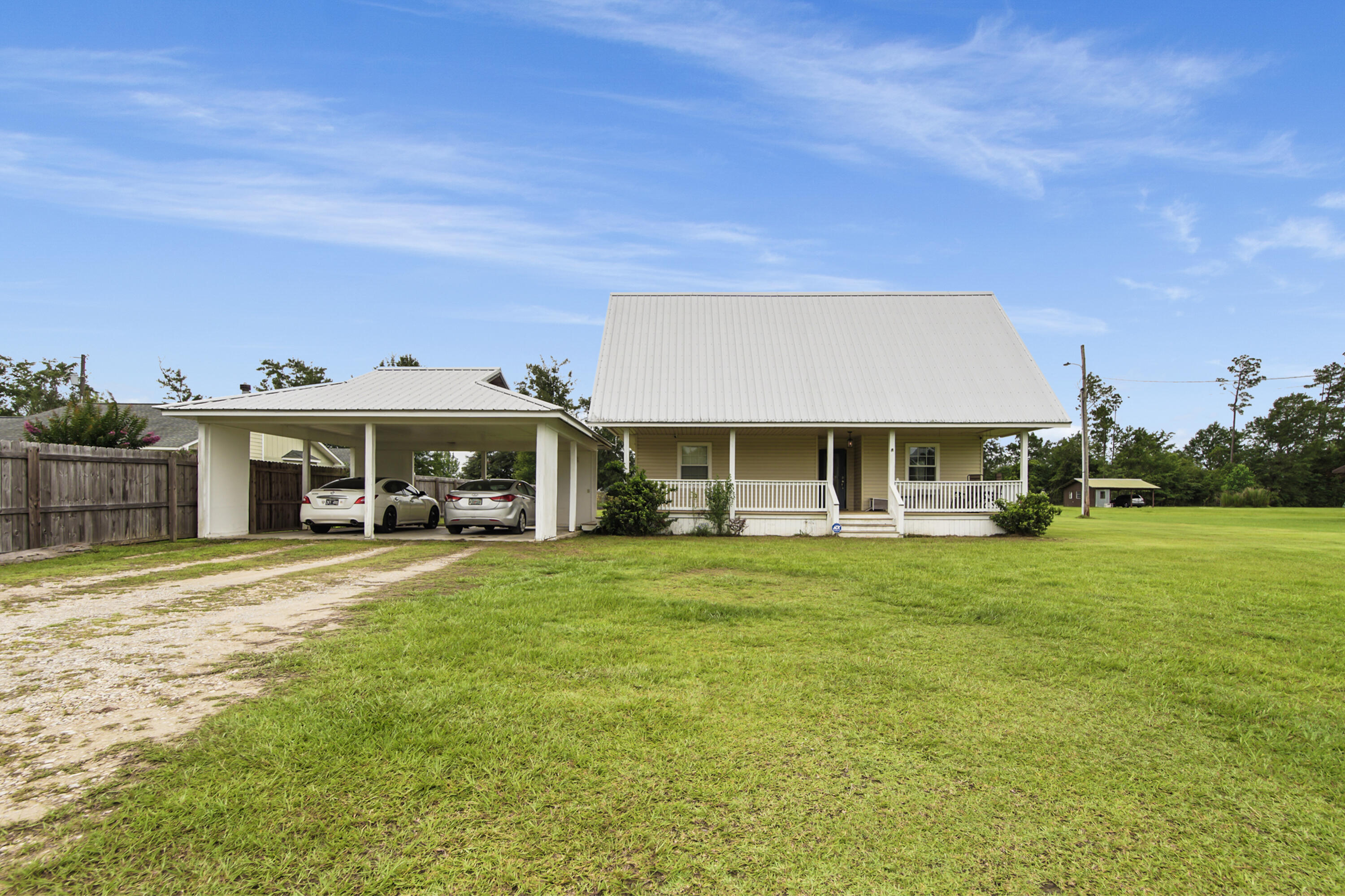 NO RECORDED SUBDIVISION - Residential
