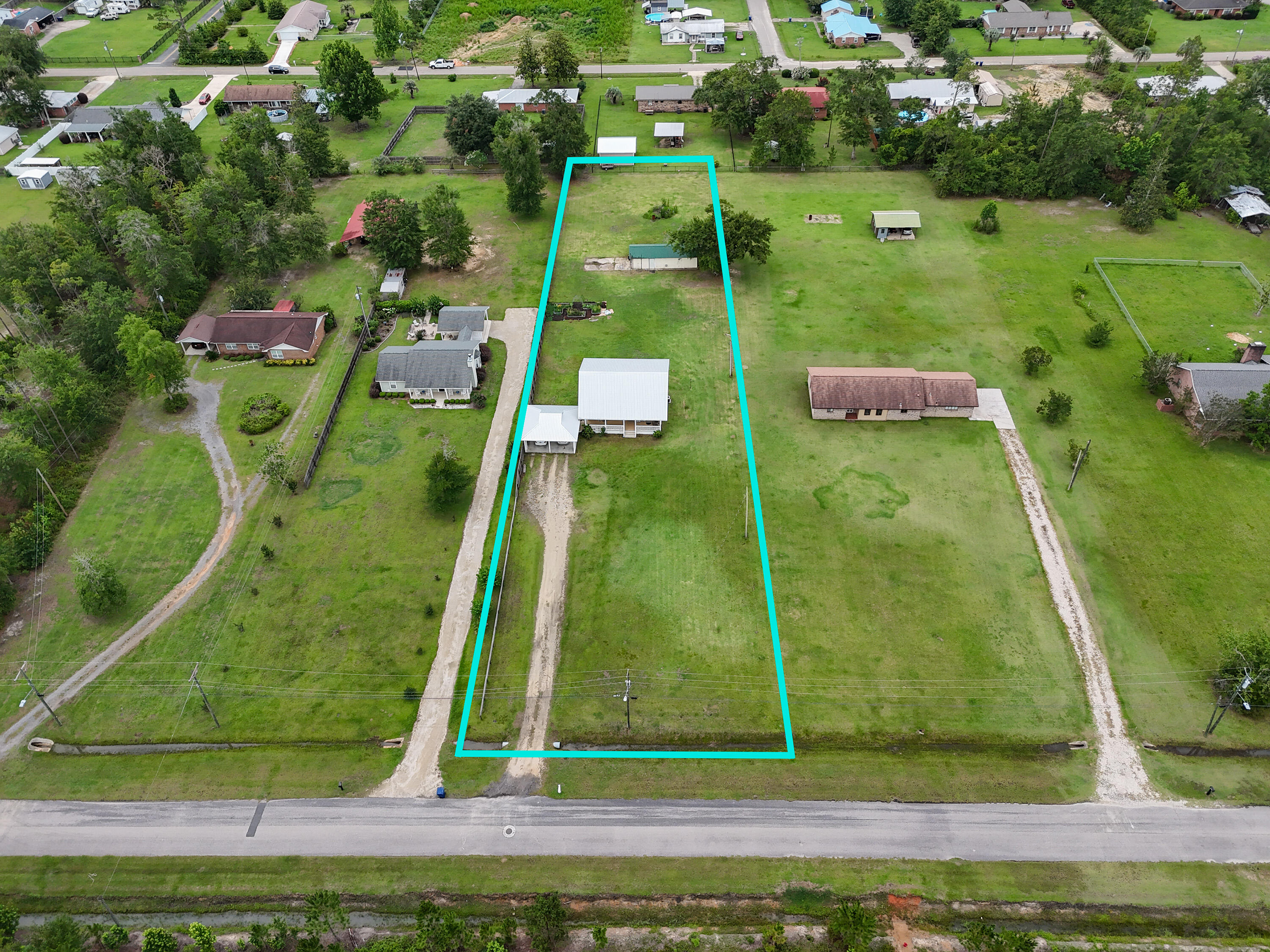 NO RECORDED SUBDIVISION - Residential