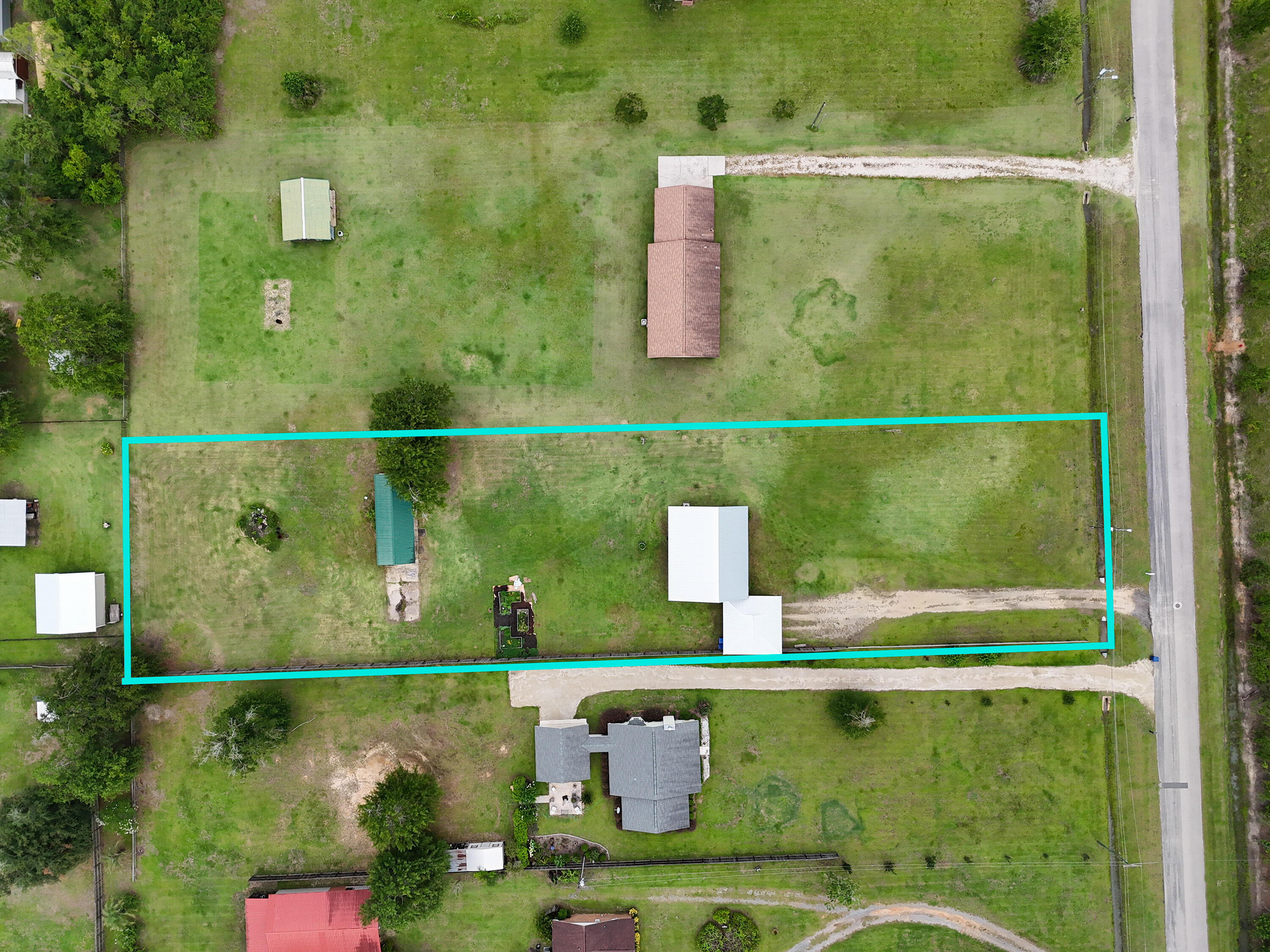 NO RECORDED SUBDIVISION - Residential